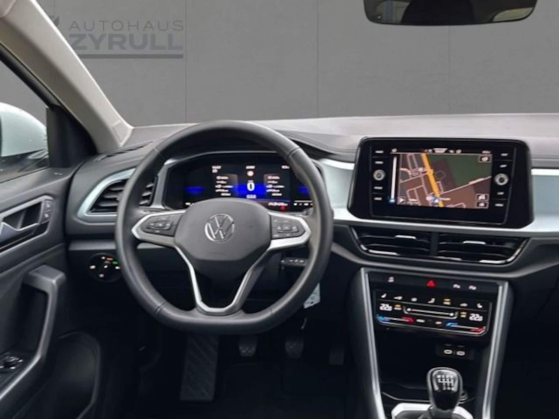 Volkswagen T-Roc Life