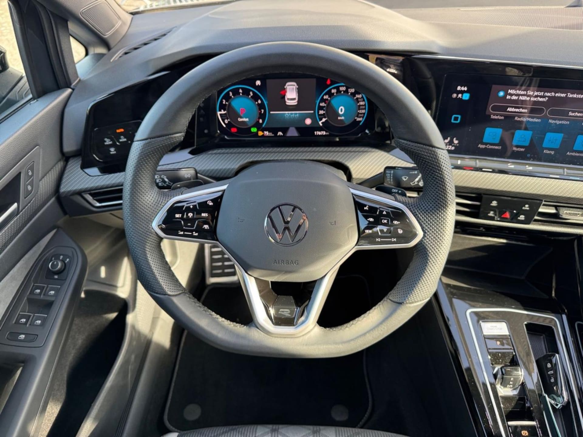 Volkswagen Golf Variant R-Line