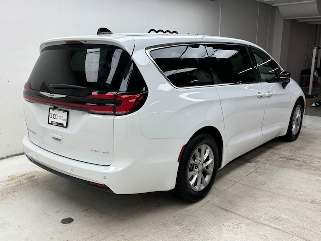 2026 Chrysler Pacifica