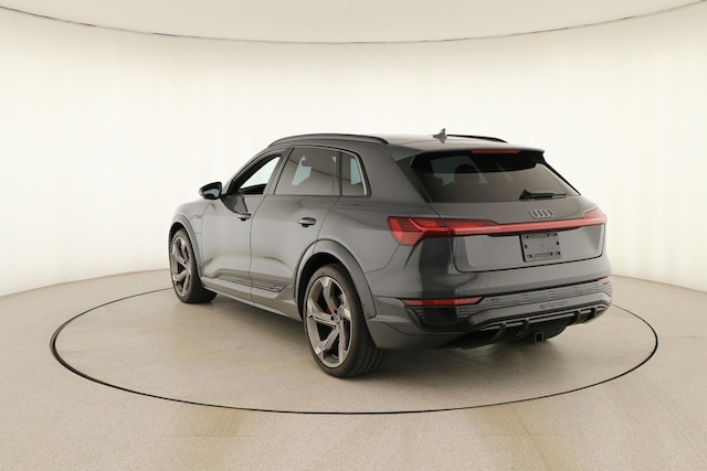 2024 Audi SQ8 e-tron