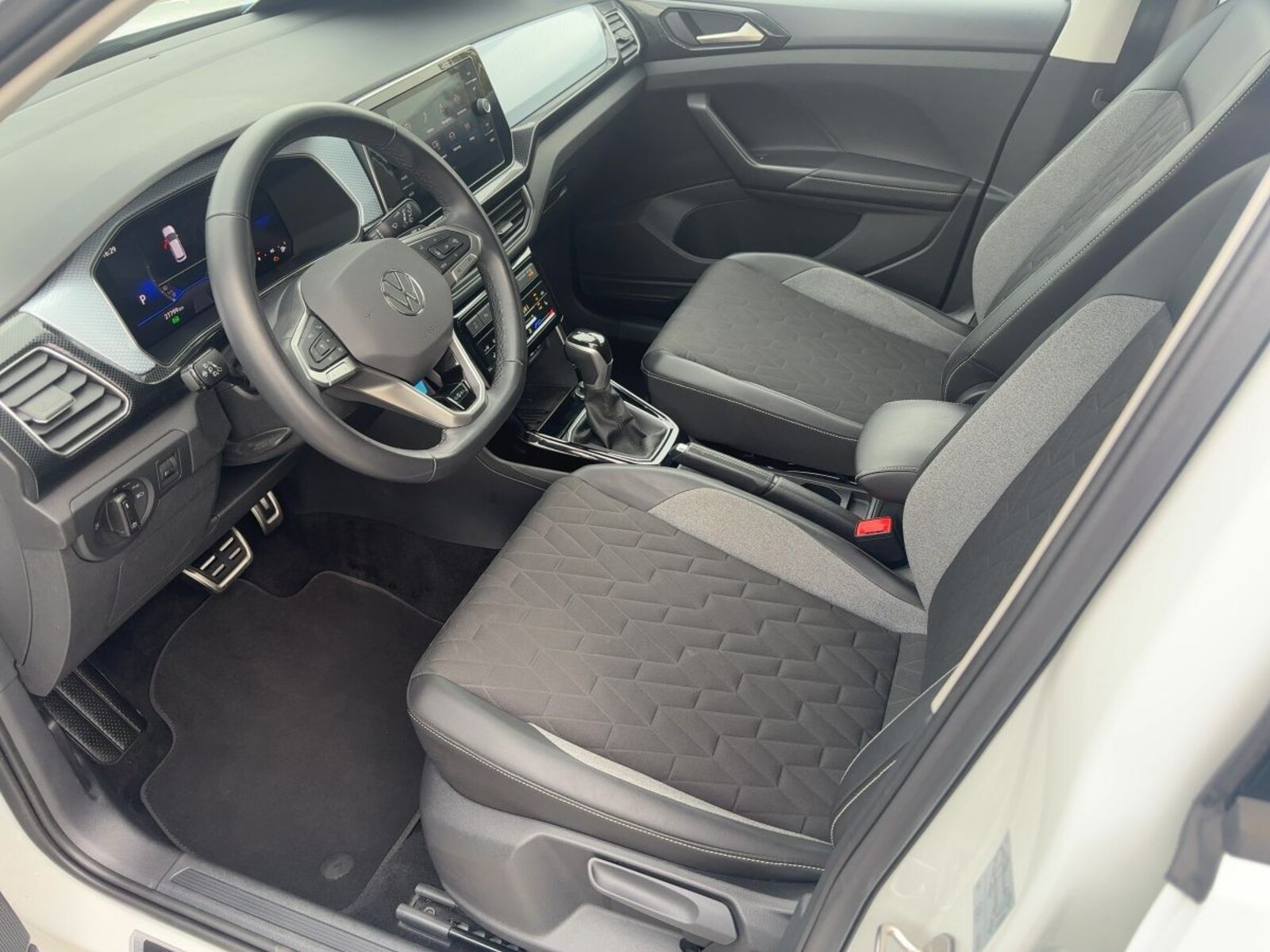Volkswagen T-Cross – Bild 8