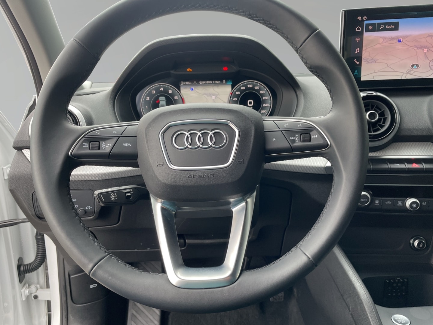 Bild über Audi Q2 advanced 40 TFSI quattro S tronic - für weitere Informationen kontaktieren Sie den Audi Partner