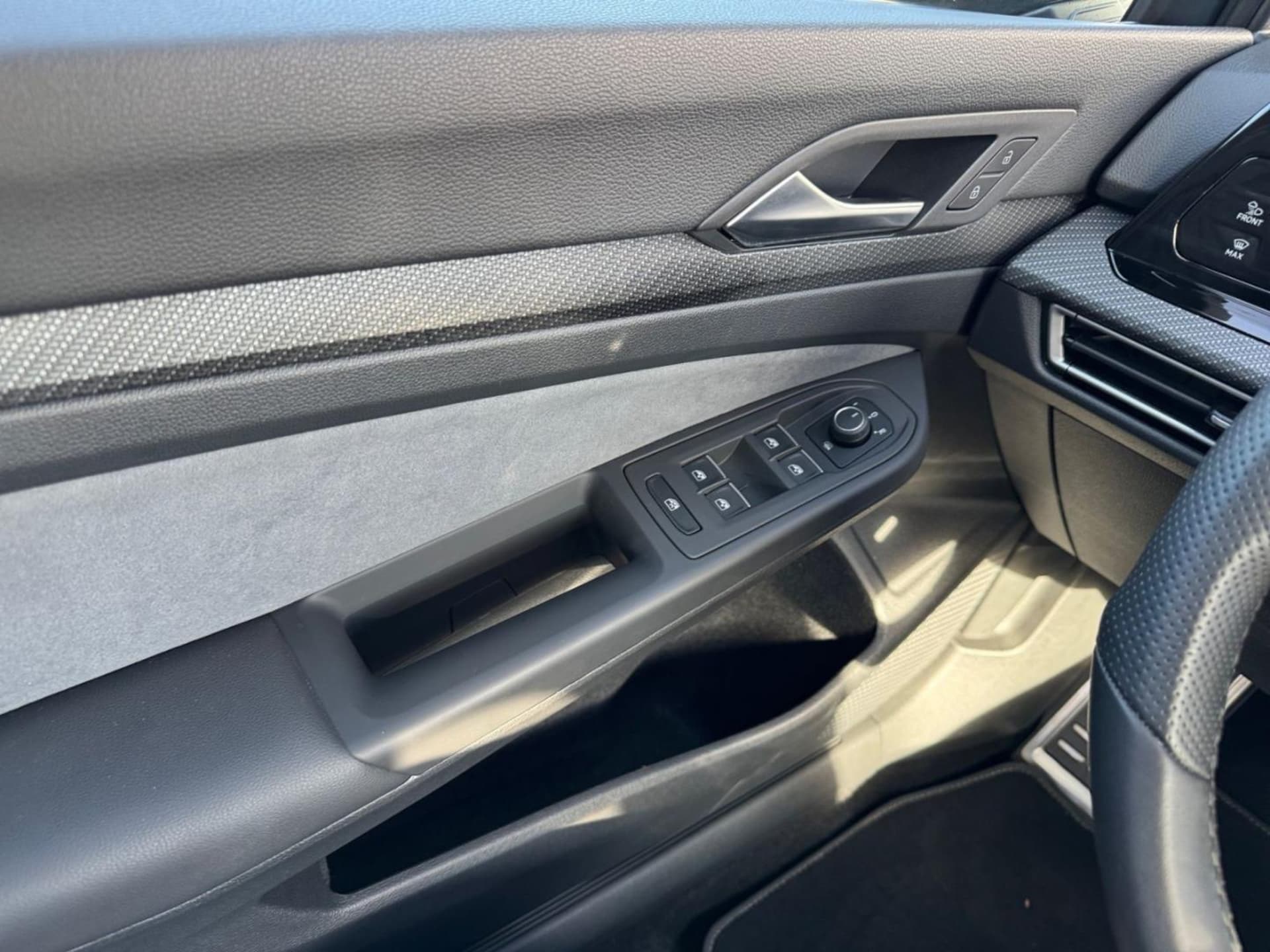 Volkswagen Golf Variant R-Line
