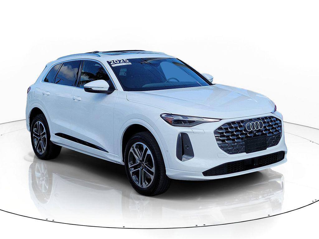 2025 Audi Q5 Premium quattro's photo