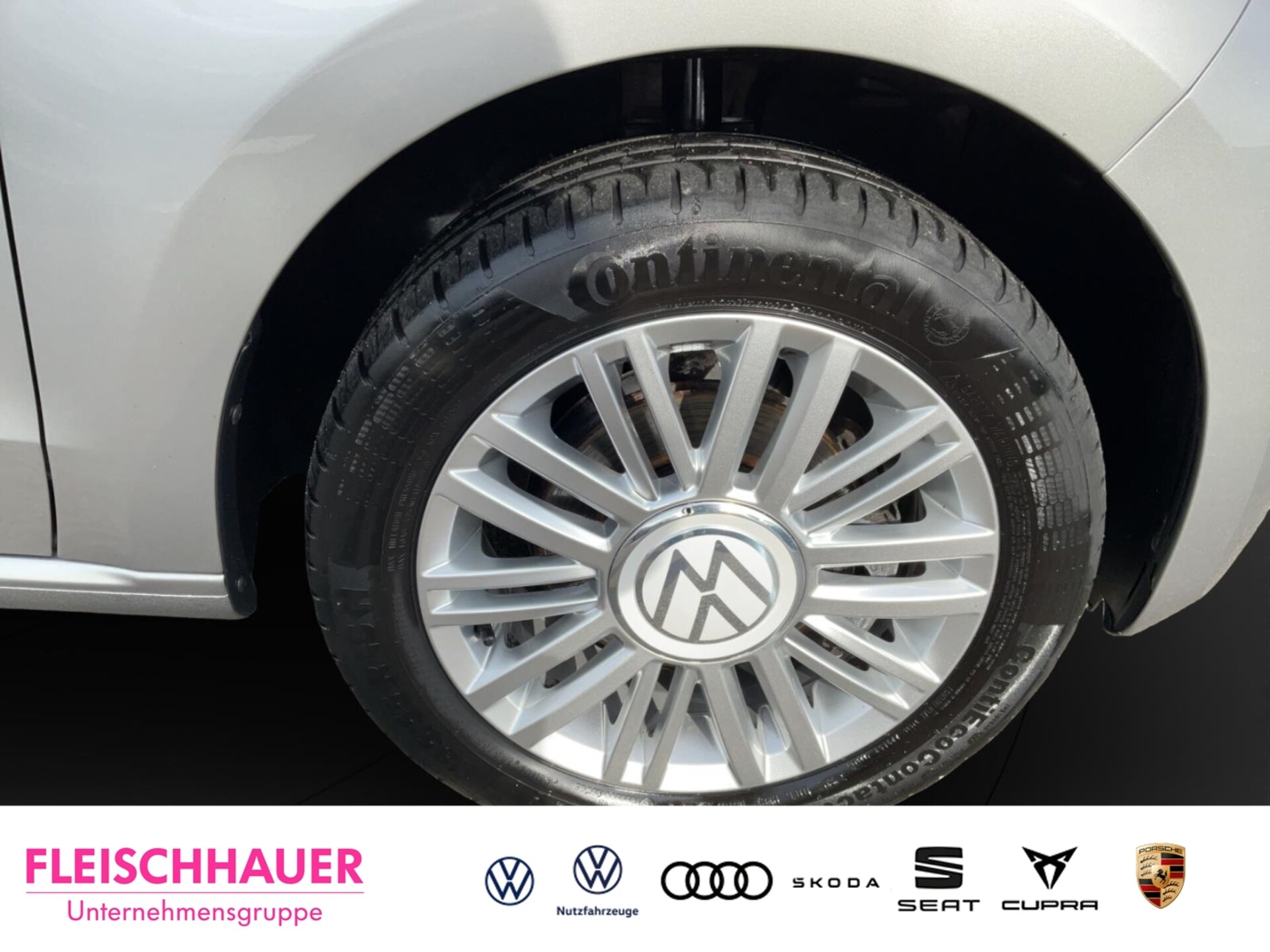Volkswagen up! UNITED