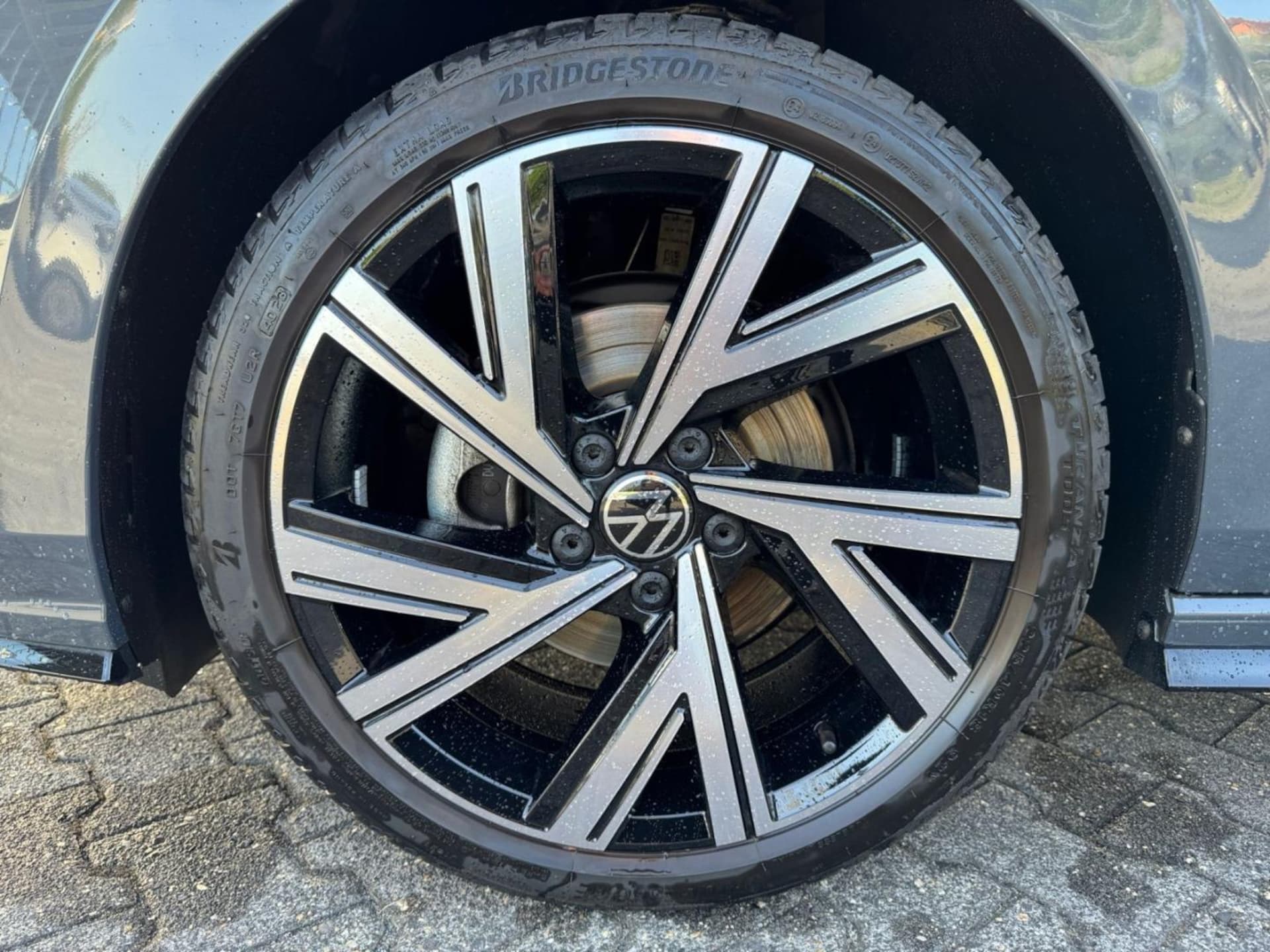 Volkswagen Golf Variant R-Line