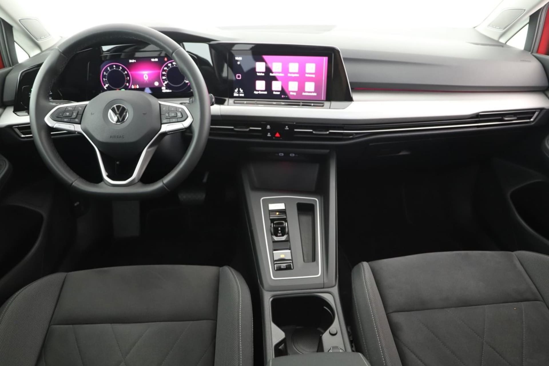 Volkswagen Golf Variant Life