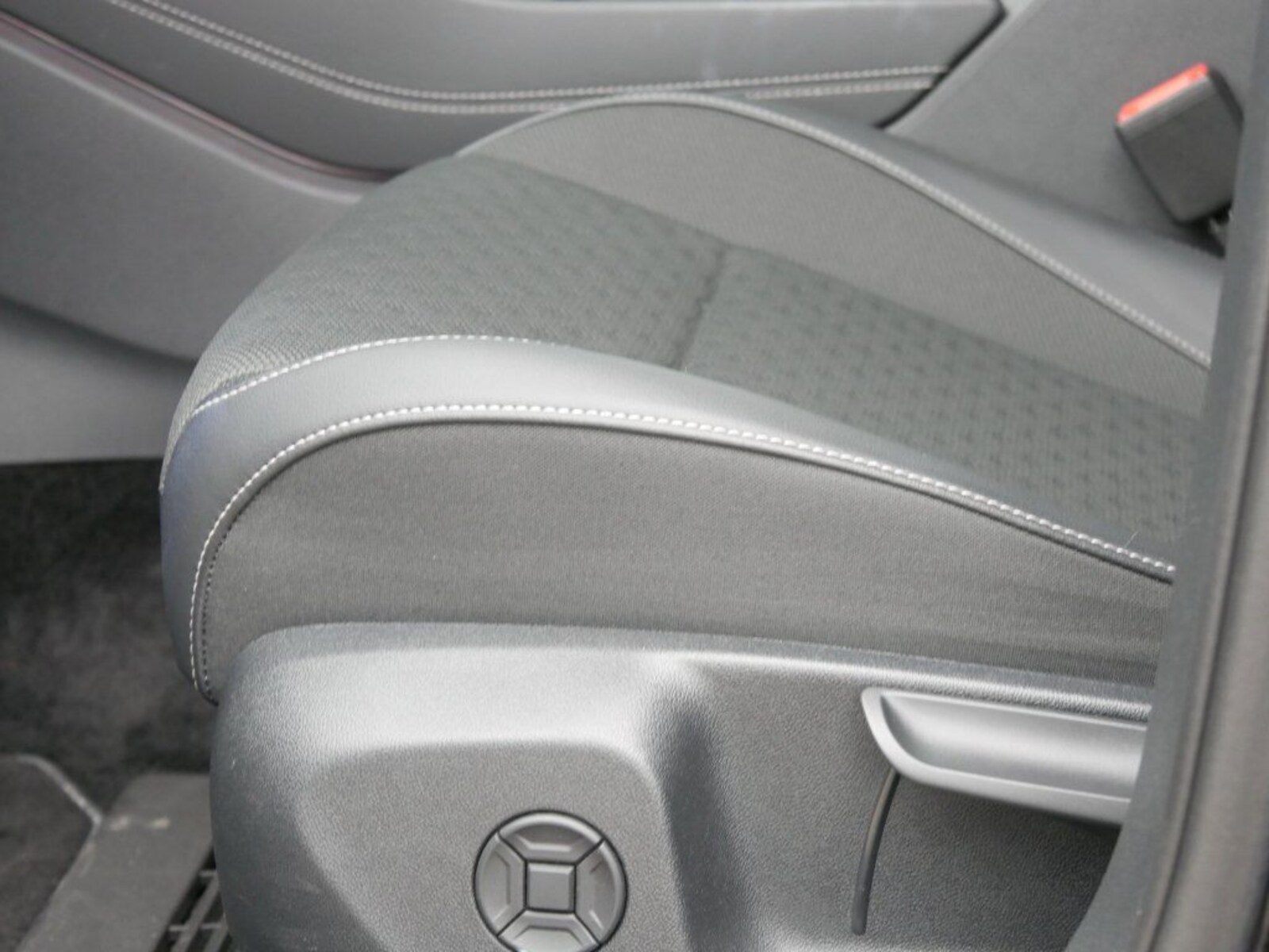 Volkswagen T-Roc – Bild 12