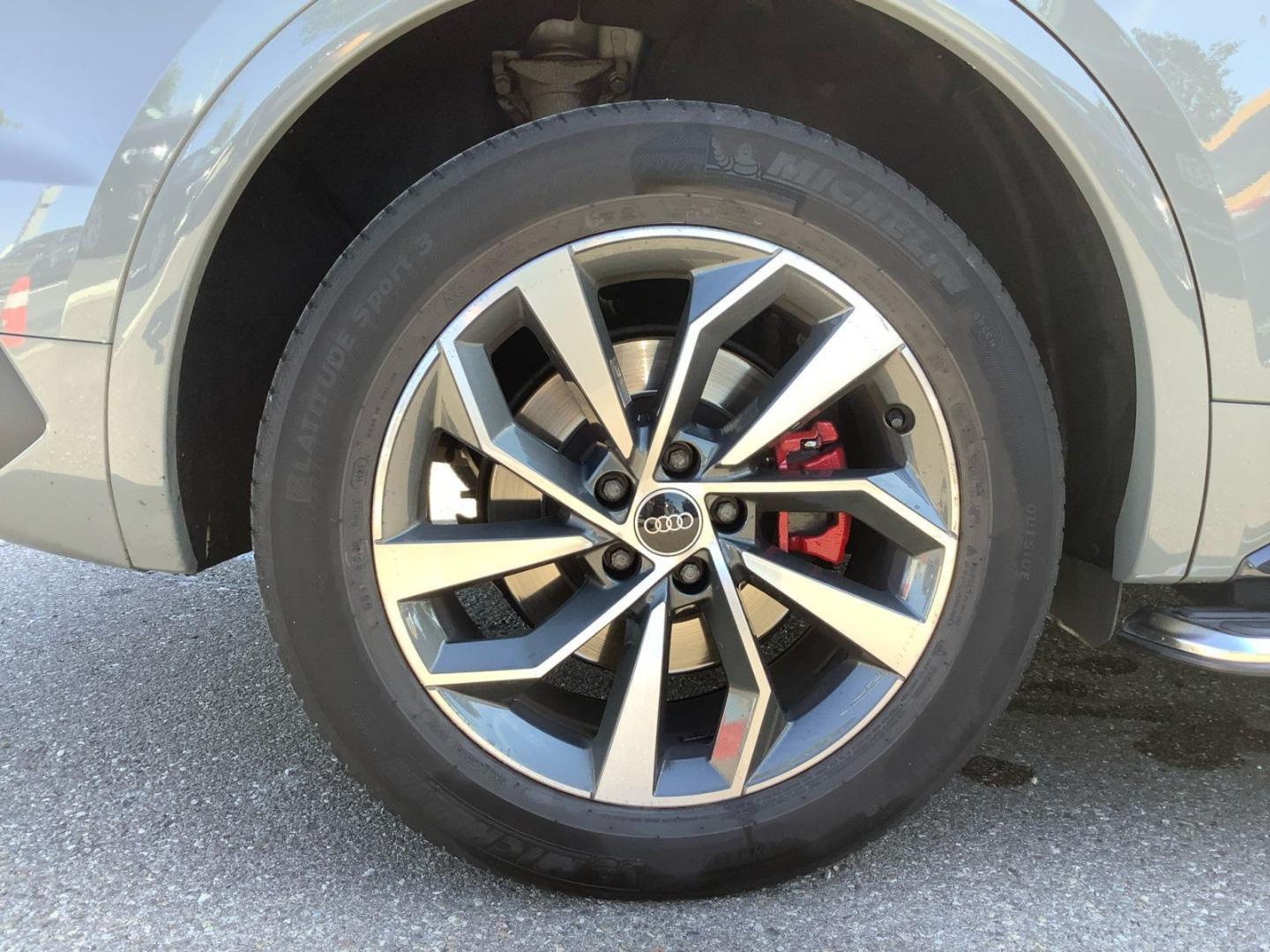 Image about Audi Q5 Sportback 40 TDI quattro S tronic