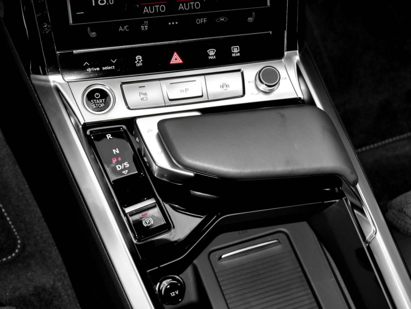 Image about Audi Q8 Sportback e-tron advanced 55 e-tron quattro