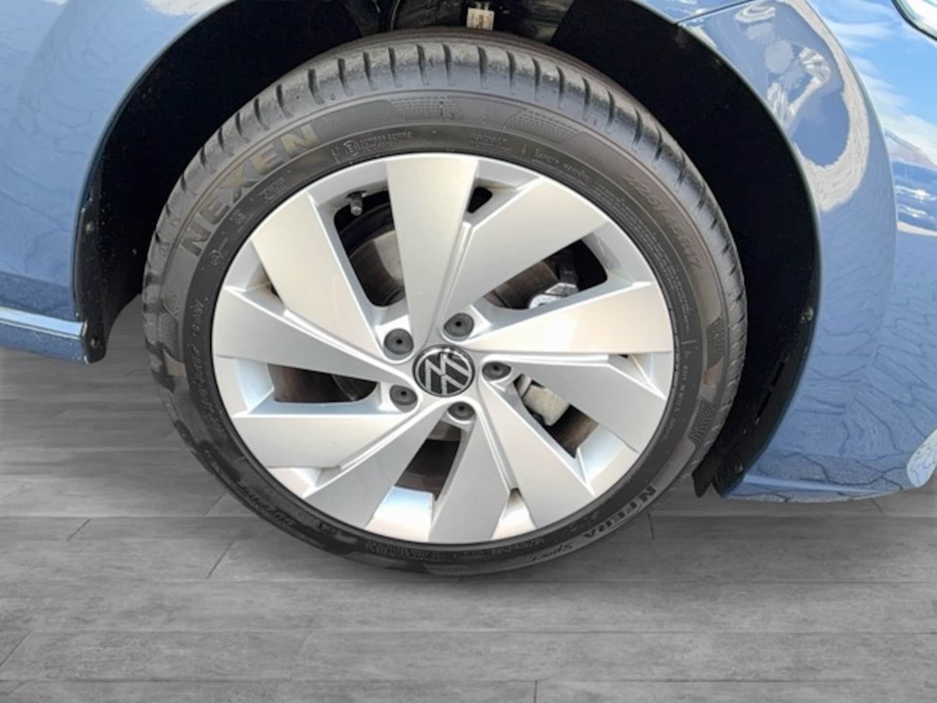 Volkswagen Golf Variant Style