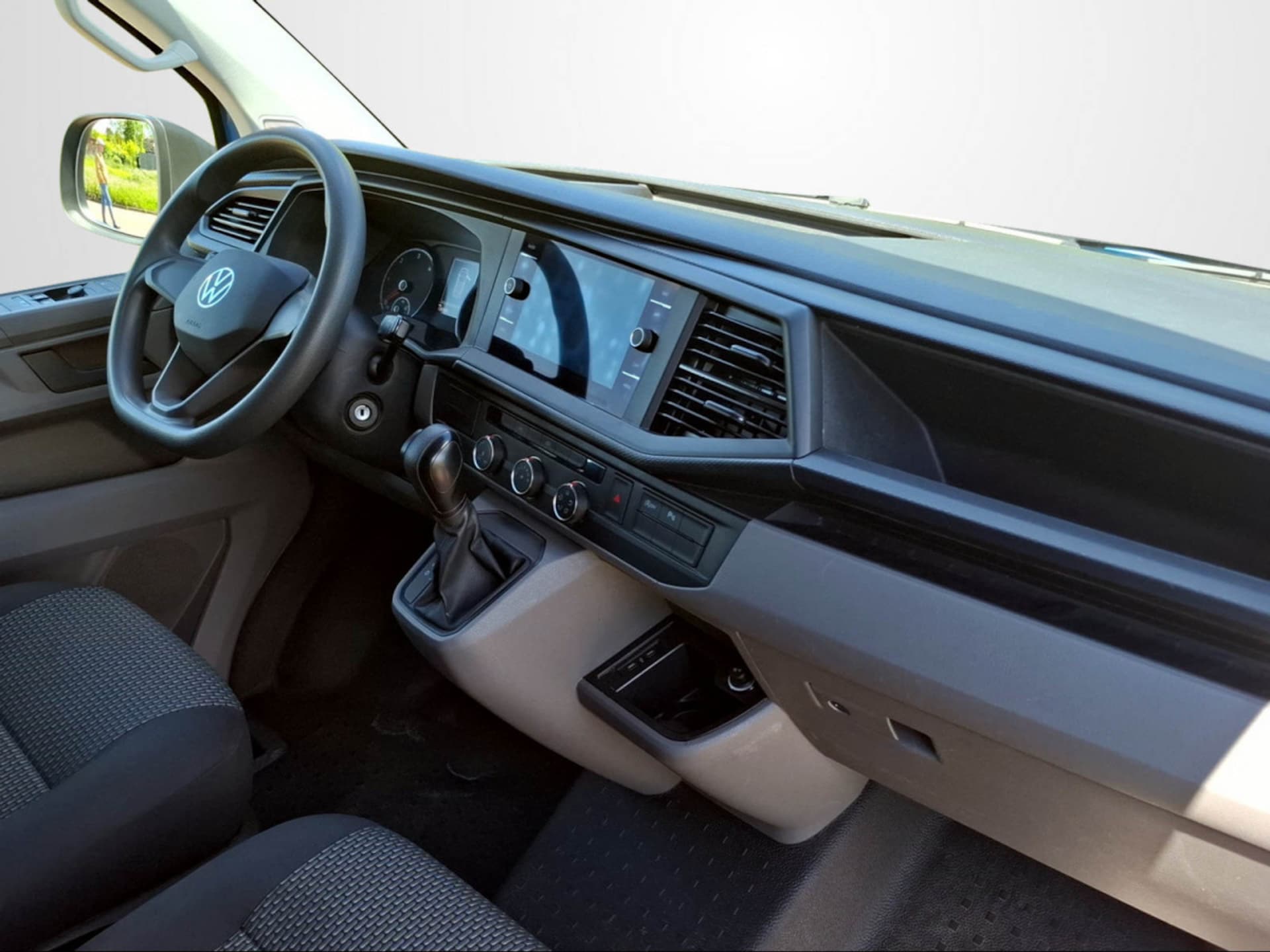 Volkswagen T6.1 Transporter Kasten langer Radstand
