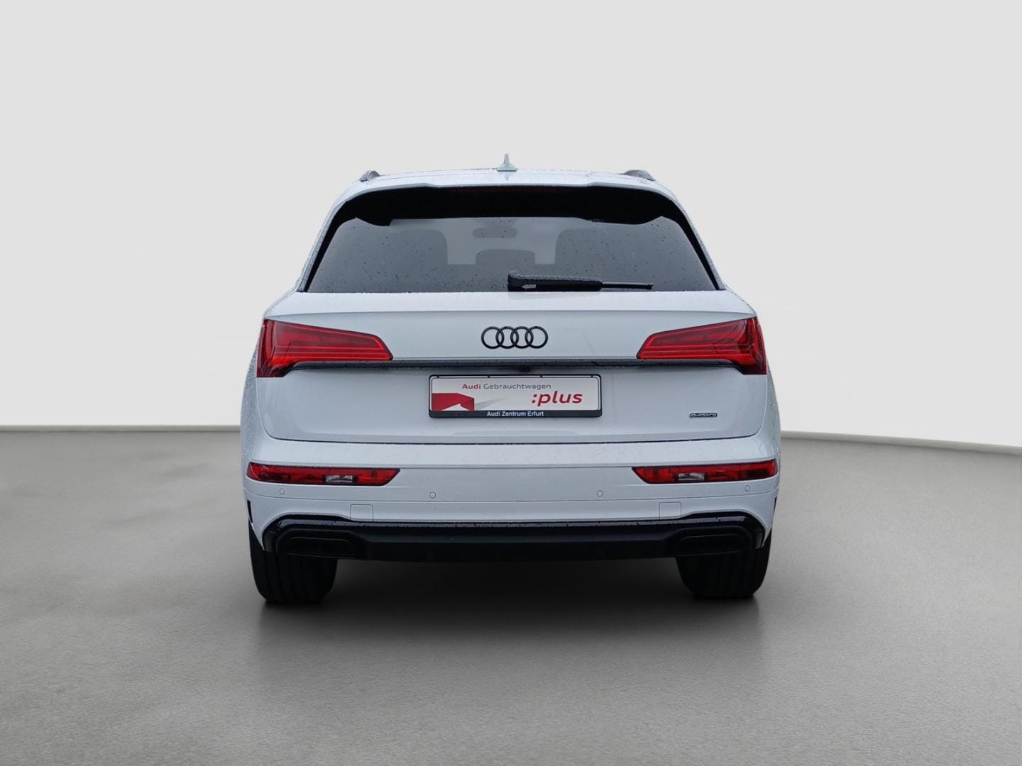 Bild über Audi Q5 TFSI e S line business 55 TFSI e quattro S tronic - für weitere Informationen kontaktieren Sie den Audi Partner