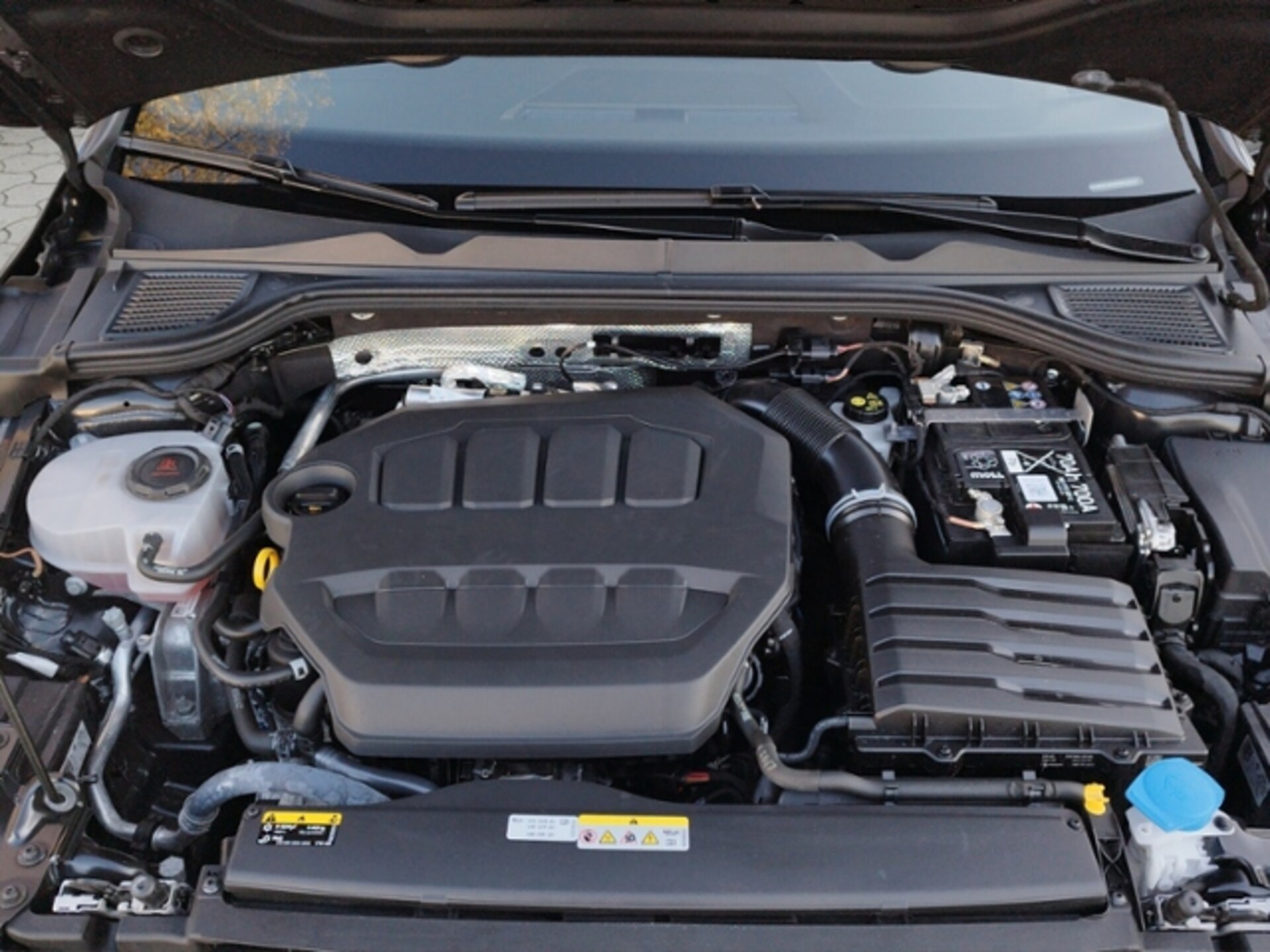 Volkswagen Golf R-Line