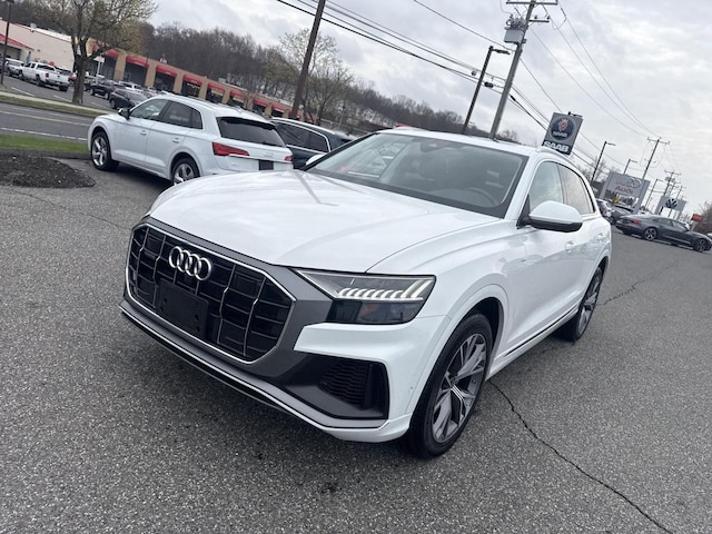 2023 Audi Q8