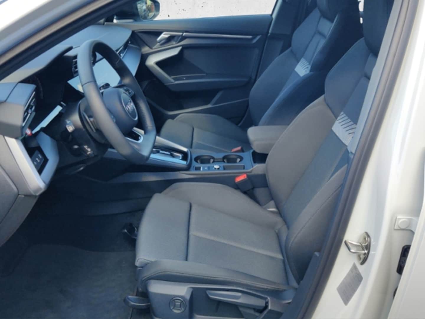 Bild über Audi A3 allstreet TFSI e TFSI e 150 kW S tronic - für weitere Informationen kontaktieren Sie den Audi Partner
