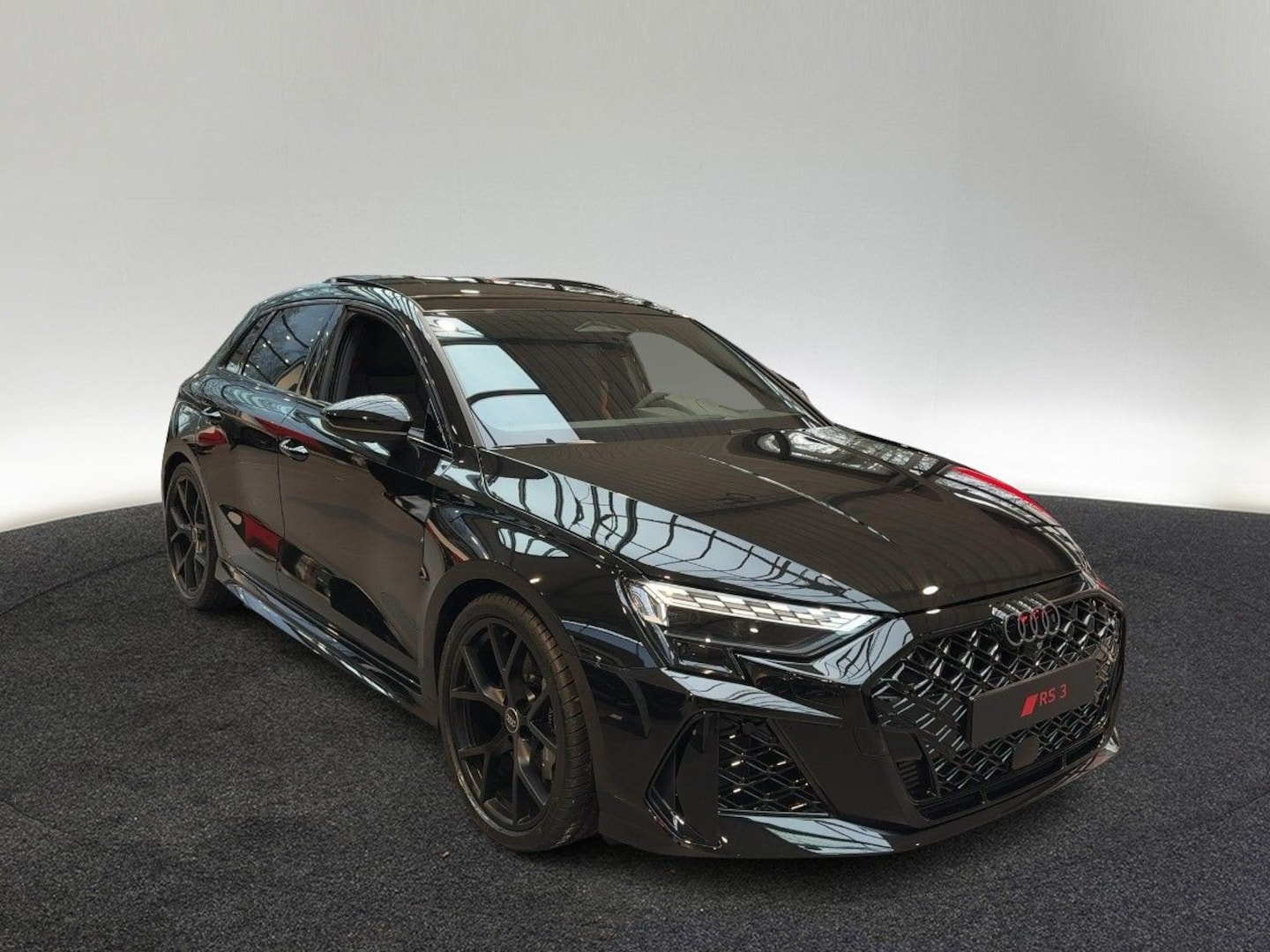 Bild über Audi RS 3 Sportback TFSI quattro 294 kW S tronic - für weitere Informationen kontaktieren Sie den Audi Partner