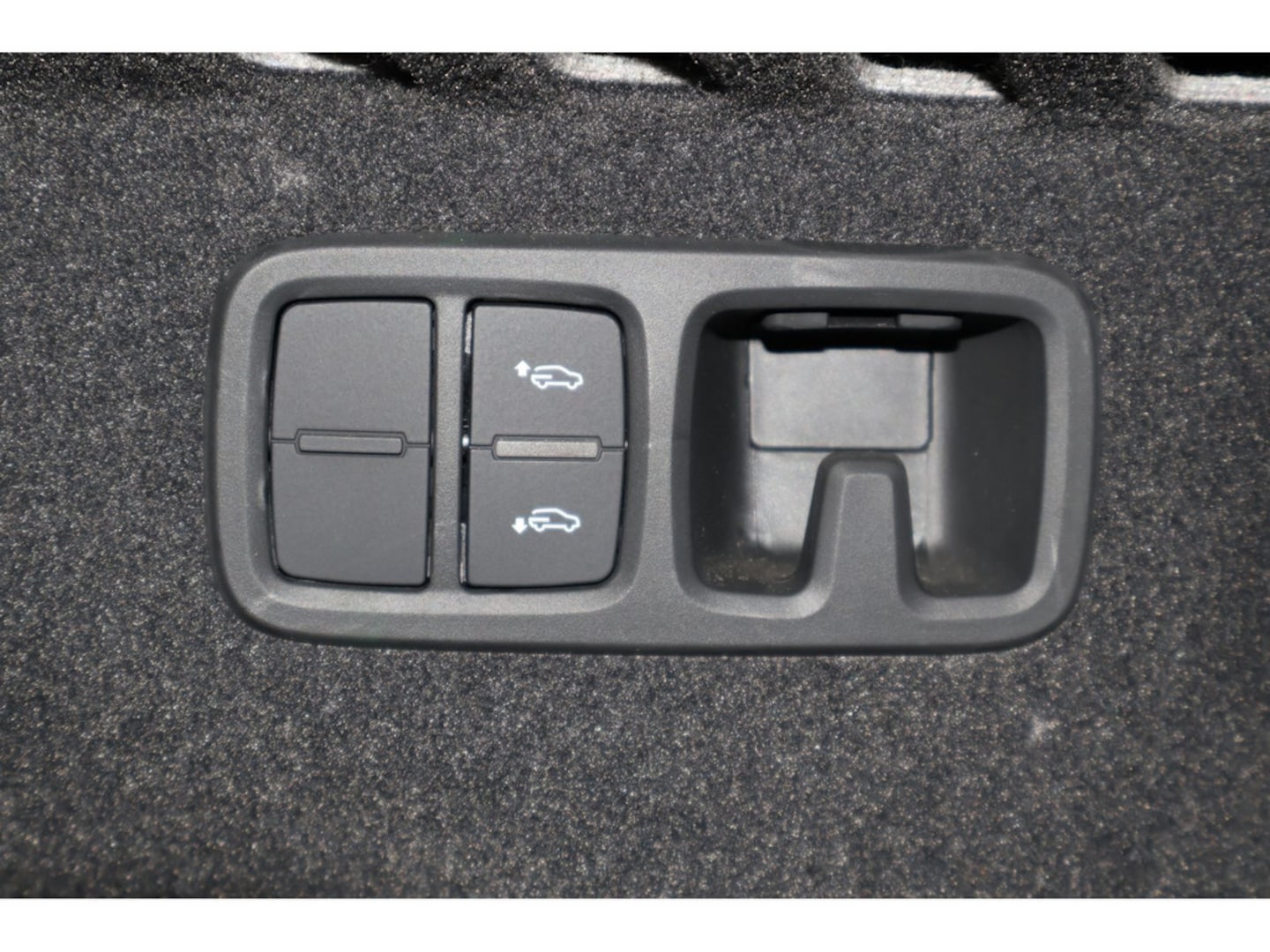 Bild über Audi SQ8 SUV TFSI quattro tiptronic - für weitere Informationen kontaktieren Sie den Audi Partner