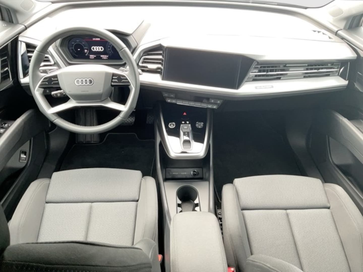 Bild über Audi Q4 Sportback e-tron 40 e-tron - für weitere Informationen kontaktieren Sie den Audi Partner