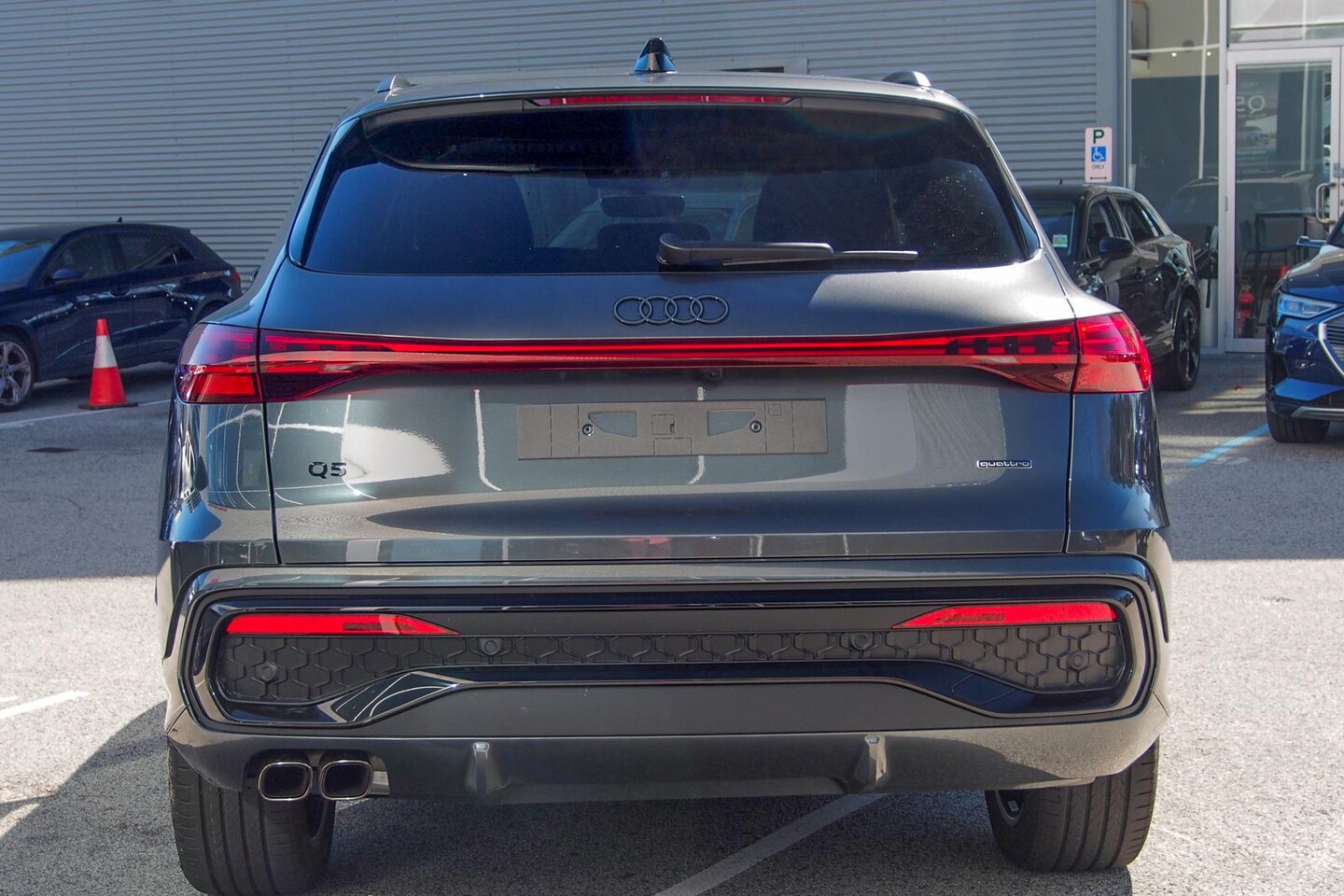 Image about Audi Q5 SUV TDI quattro 150 kW sport