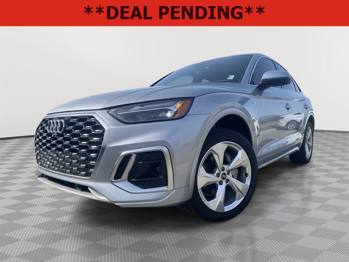 2022 Audi Q5 Sportback 45 Premium Plus's photo