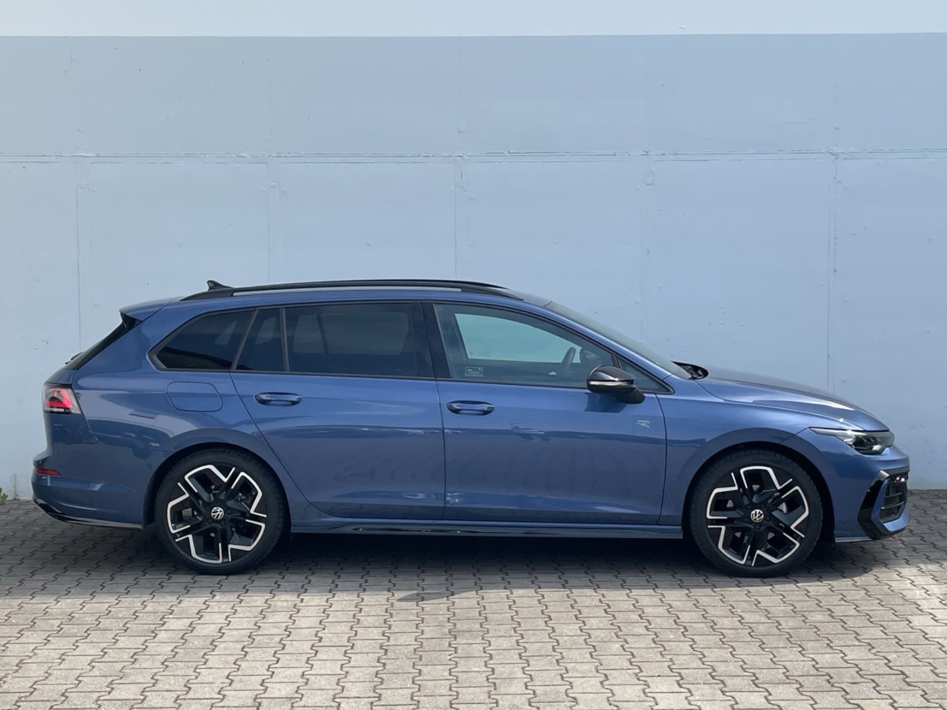 Volkswagen Golf Variant R-Line