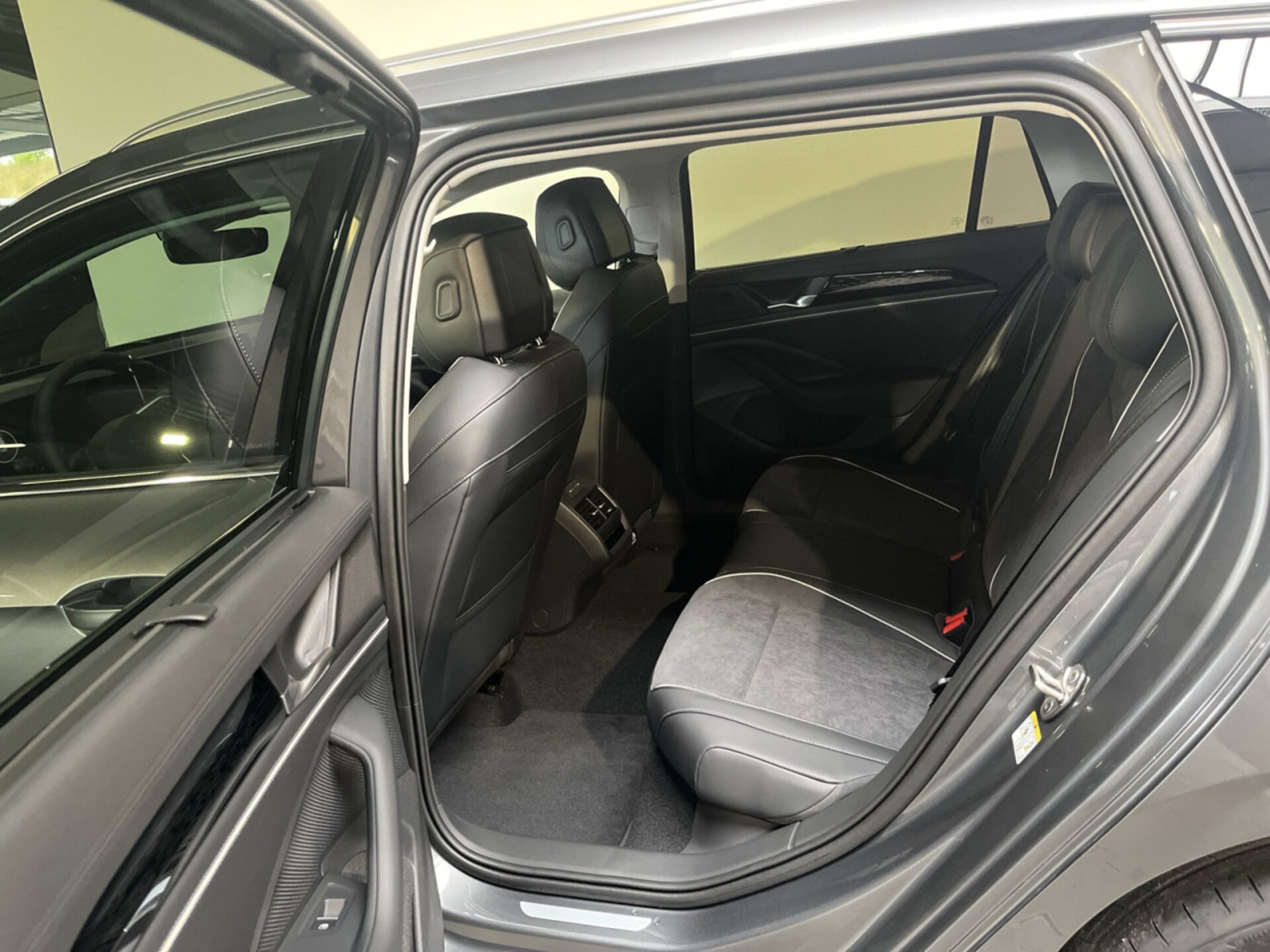 Volkswagen Passat Elegance