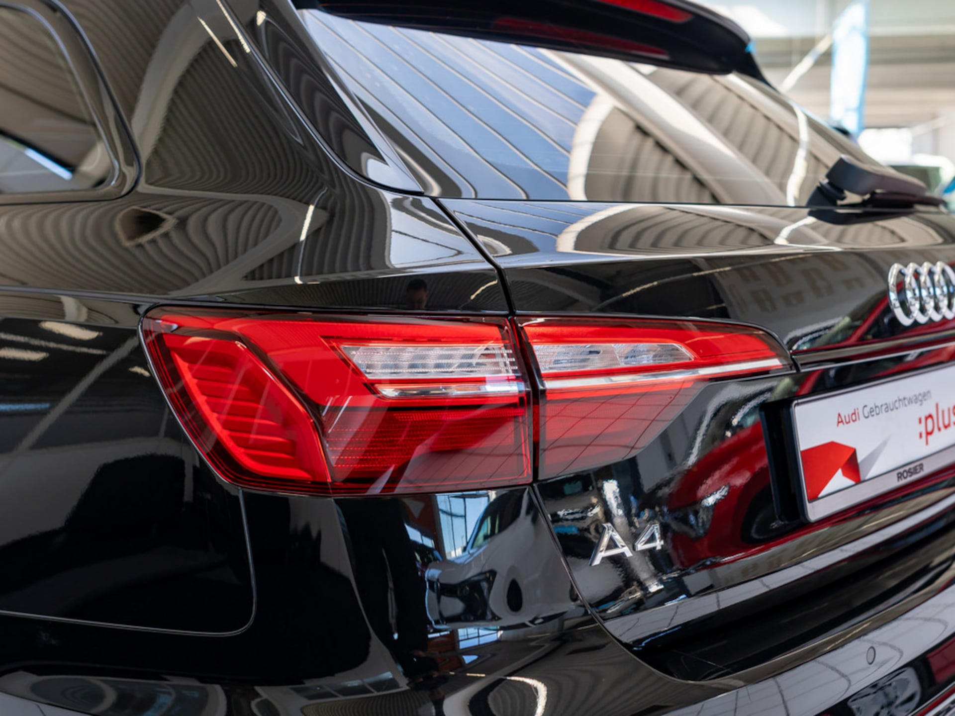 Audi A4 Avant S line
