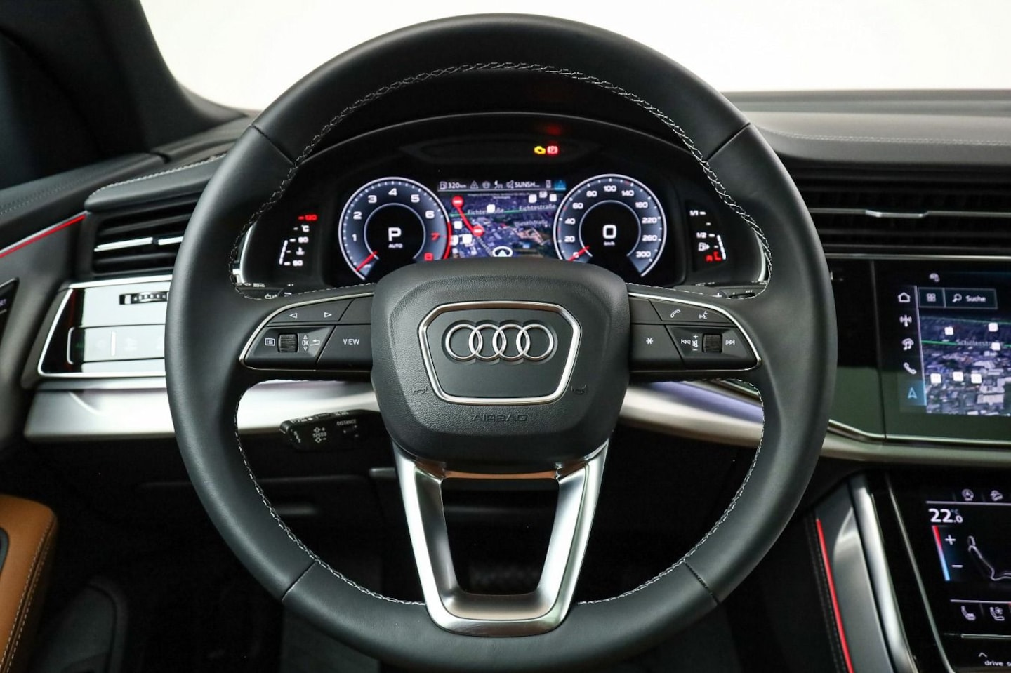 Bild über Audi Q8 SUV TFSI quattro 250 kW tiptronic - für weitere Informationen kontaktieren Sie den Audi Partner