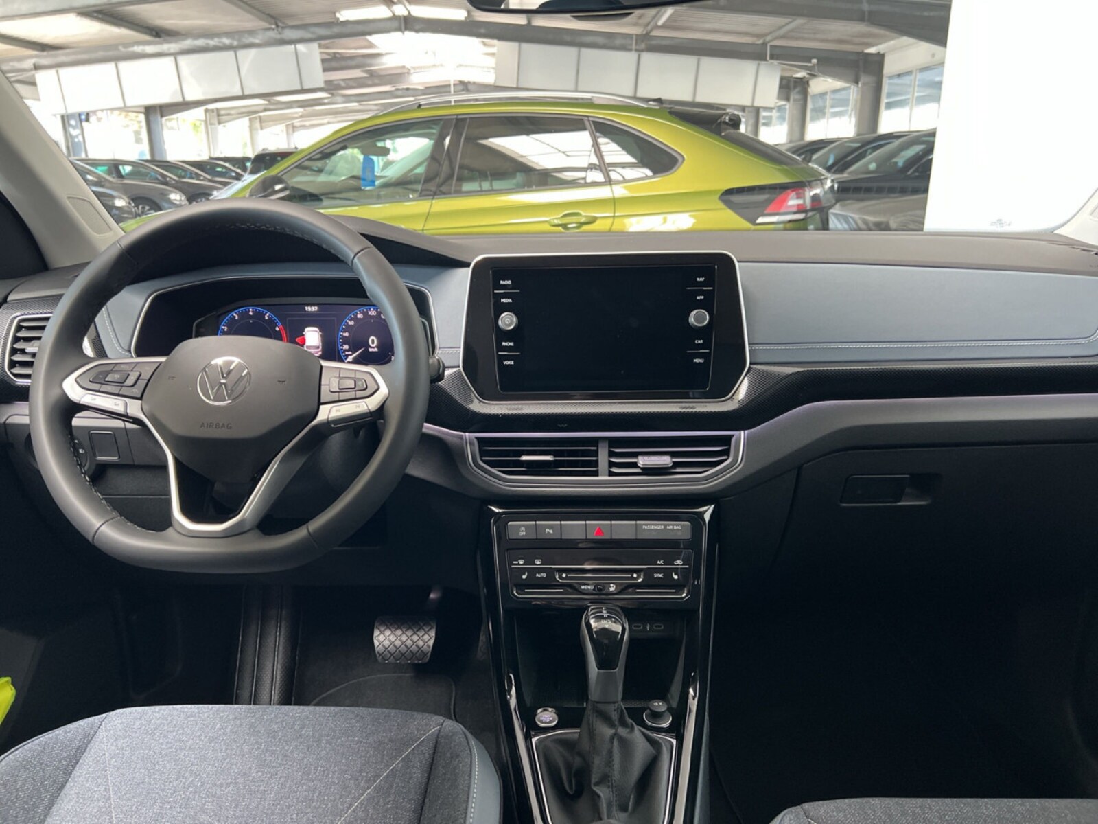 Volkswagen T-Cross – Bild 8