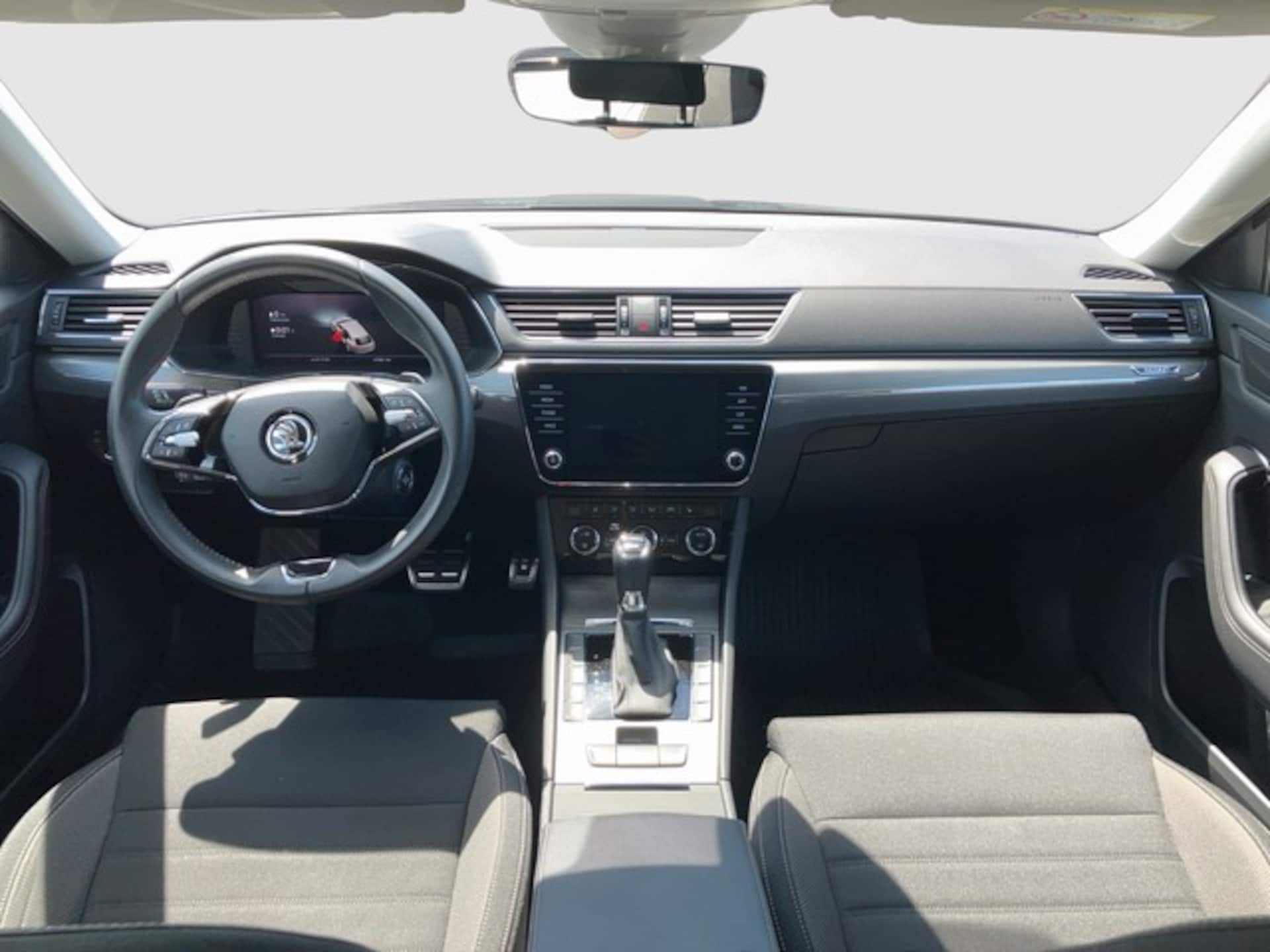 Skoda Superb Combi Scout