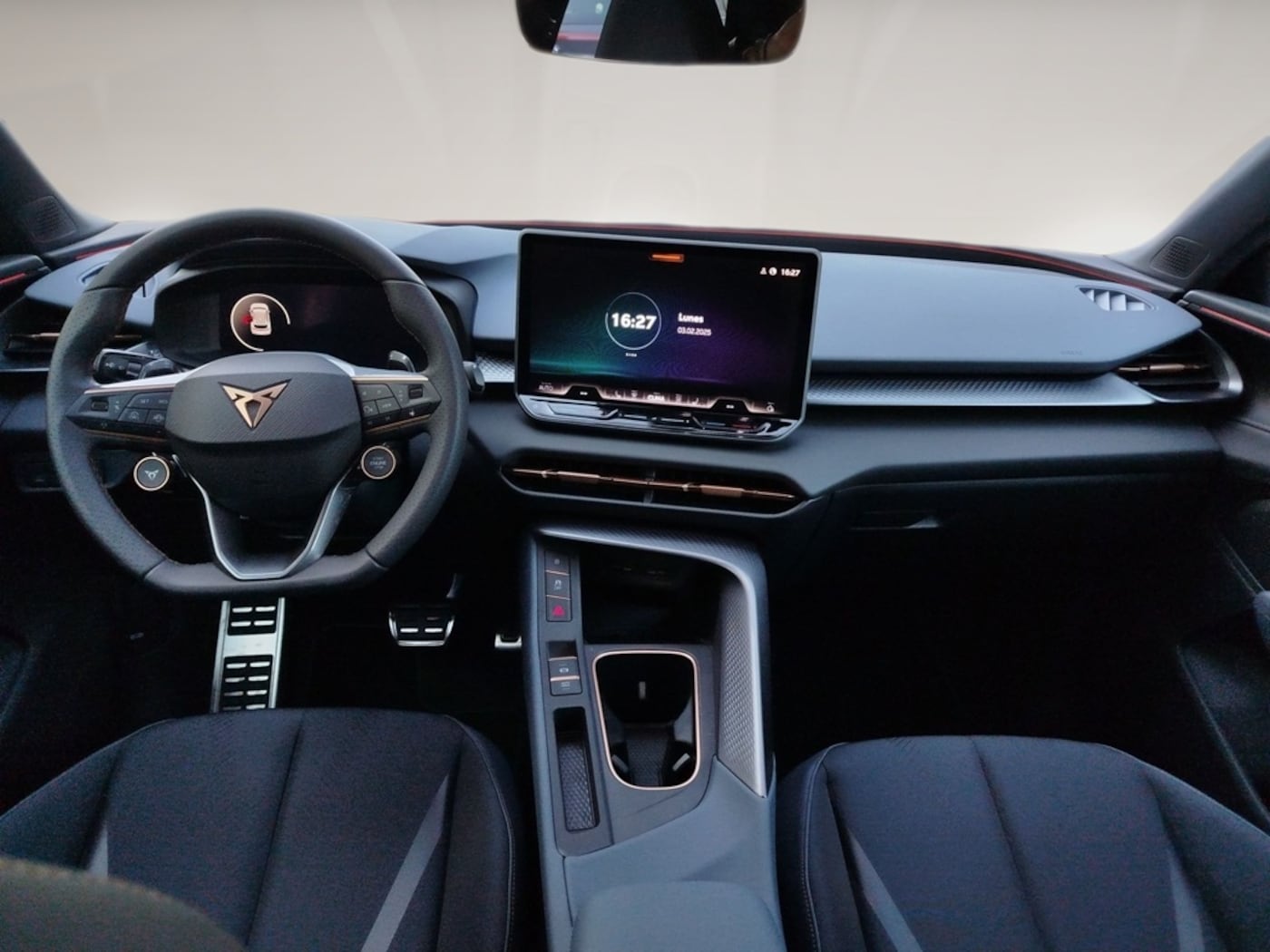 CUPRA Terramar 1.5 TSI e-Hybrid DSG 150 kW (204 CV) — photo 4