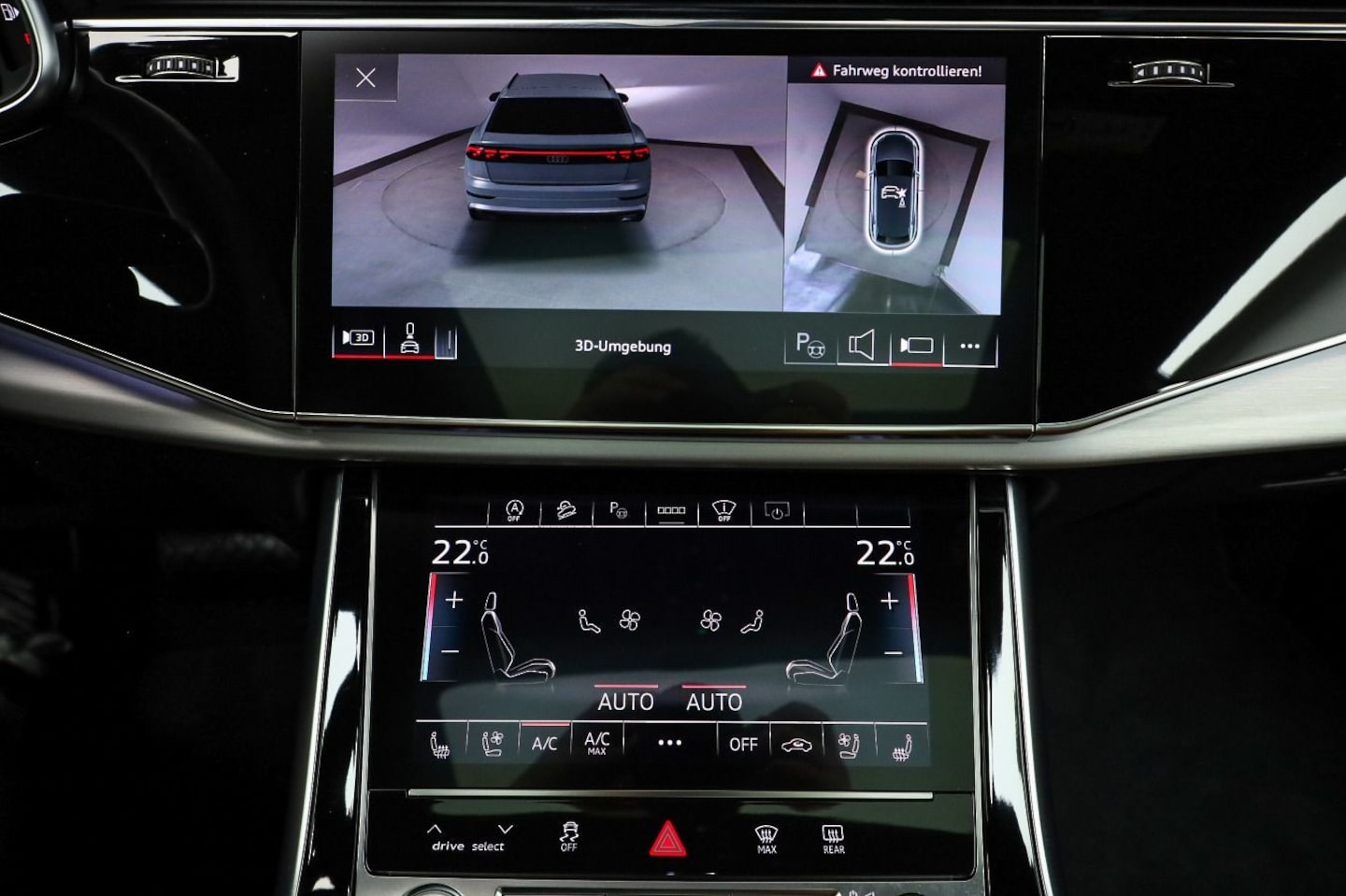 Bild über Audi Q8 SUV TFSI quattro 250 kW tiptronic - für weitere Informationen kontaktieren Sie den Audi Partner