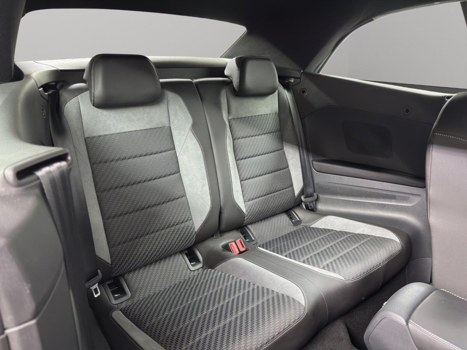 Volkswagen T-Roc Cabriolet – Bild 8
