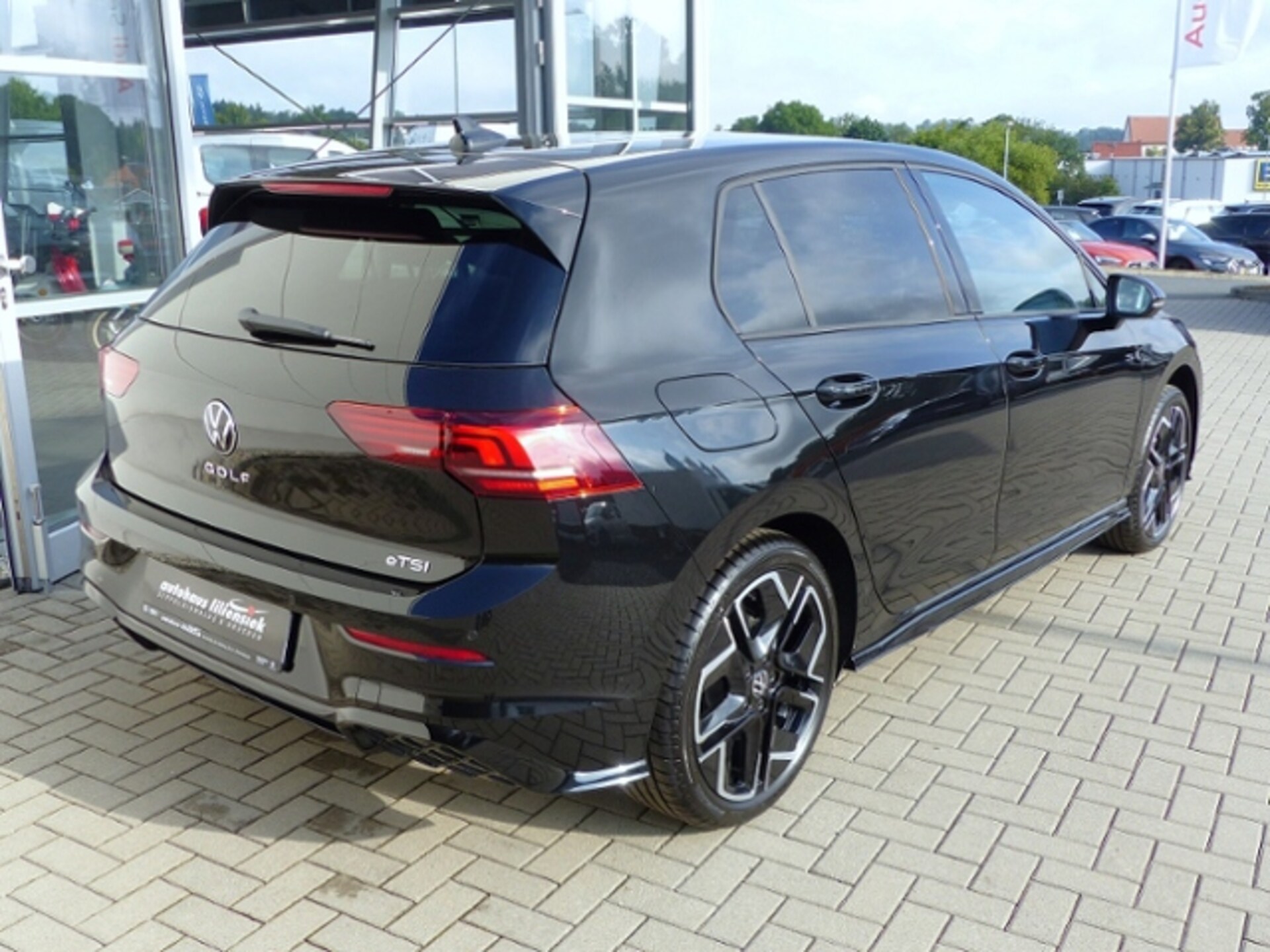 Volkswagen Golf R-Line