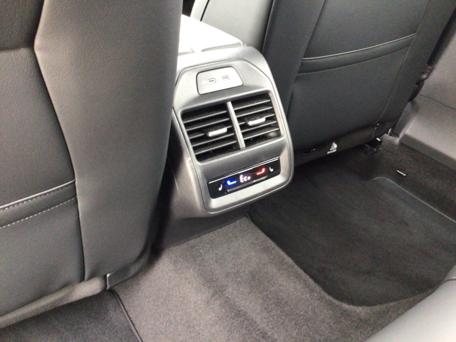 Volkswagen Passat – Bild 15