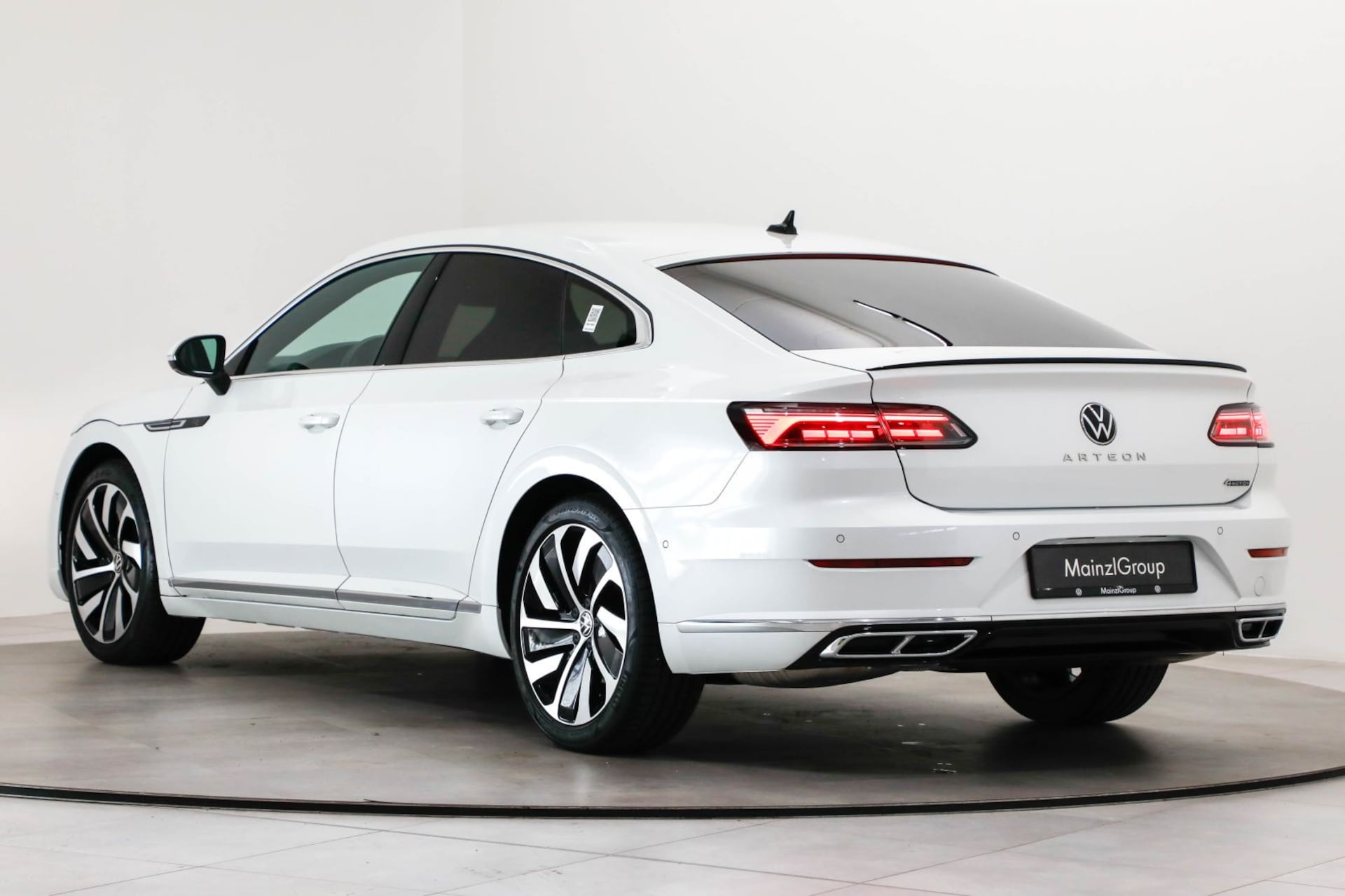 Volkswagen Arteon R-Line