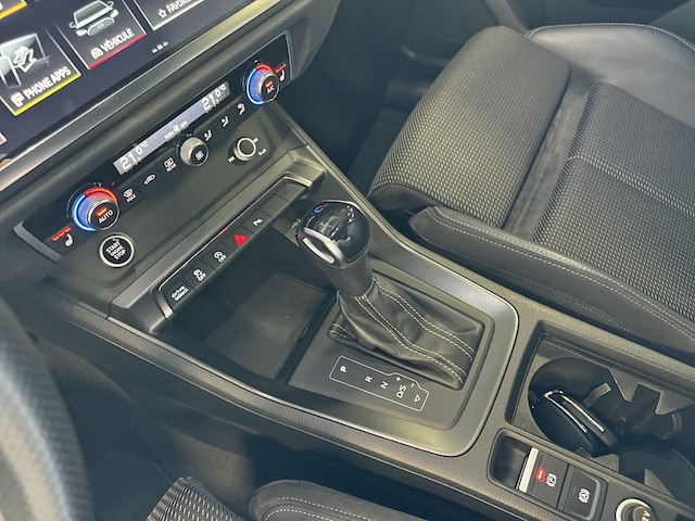 Image about Audi Q3 S line 35 TDI quattro 110 kW (150 ch) S tronic