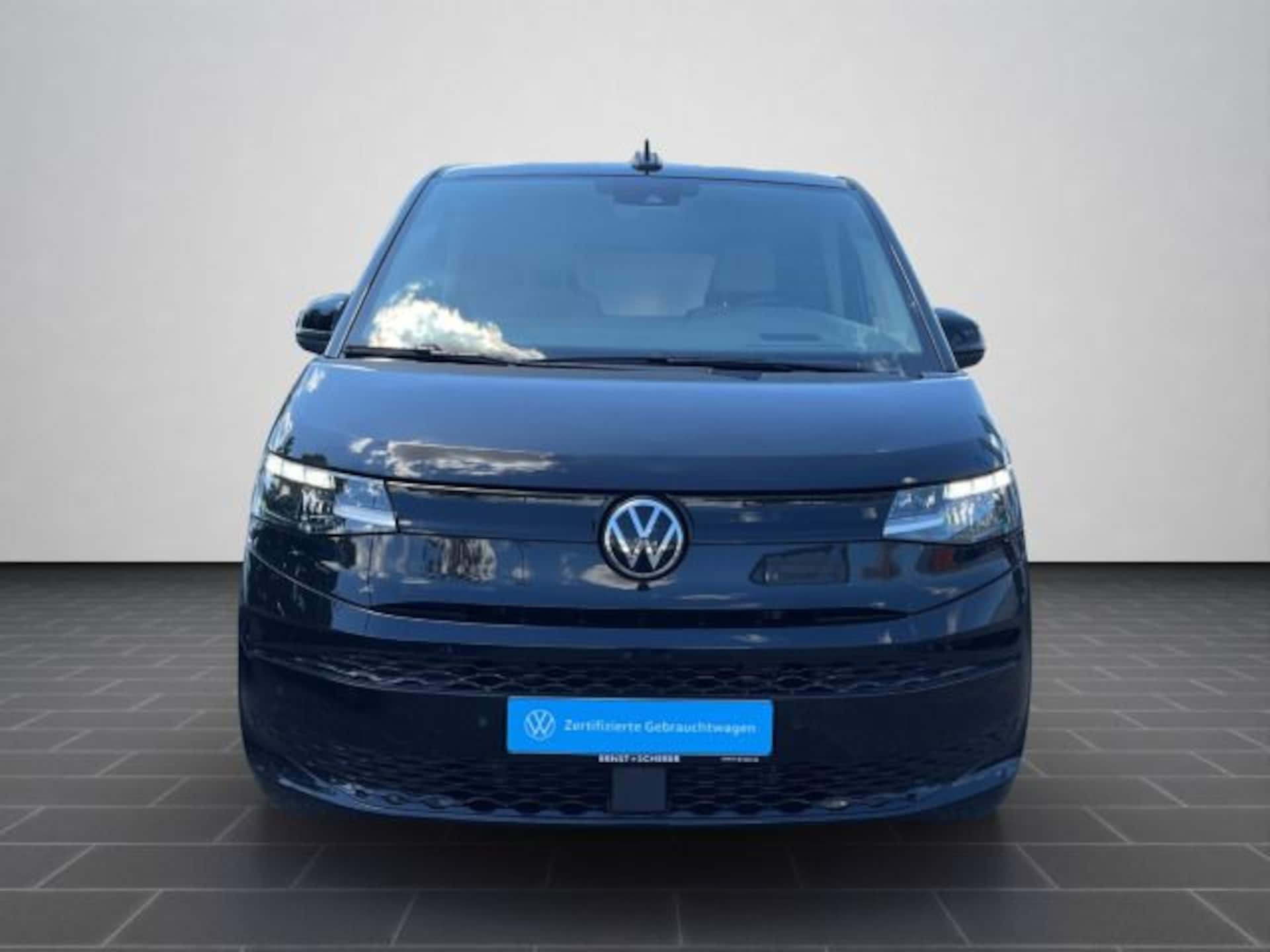 Volkswagen Multivan Langversion Basis-Modell