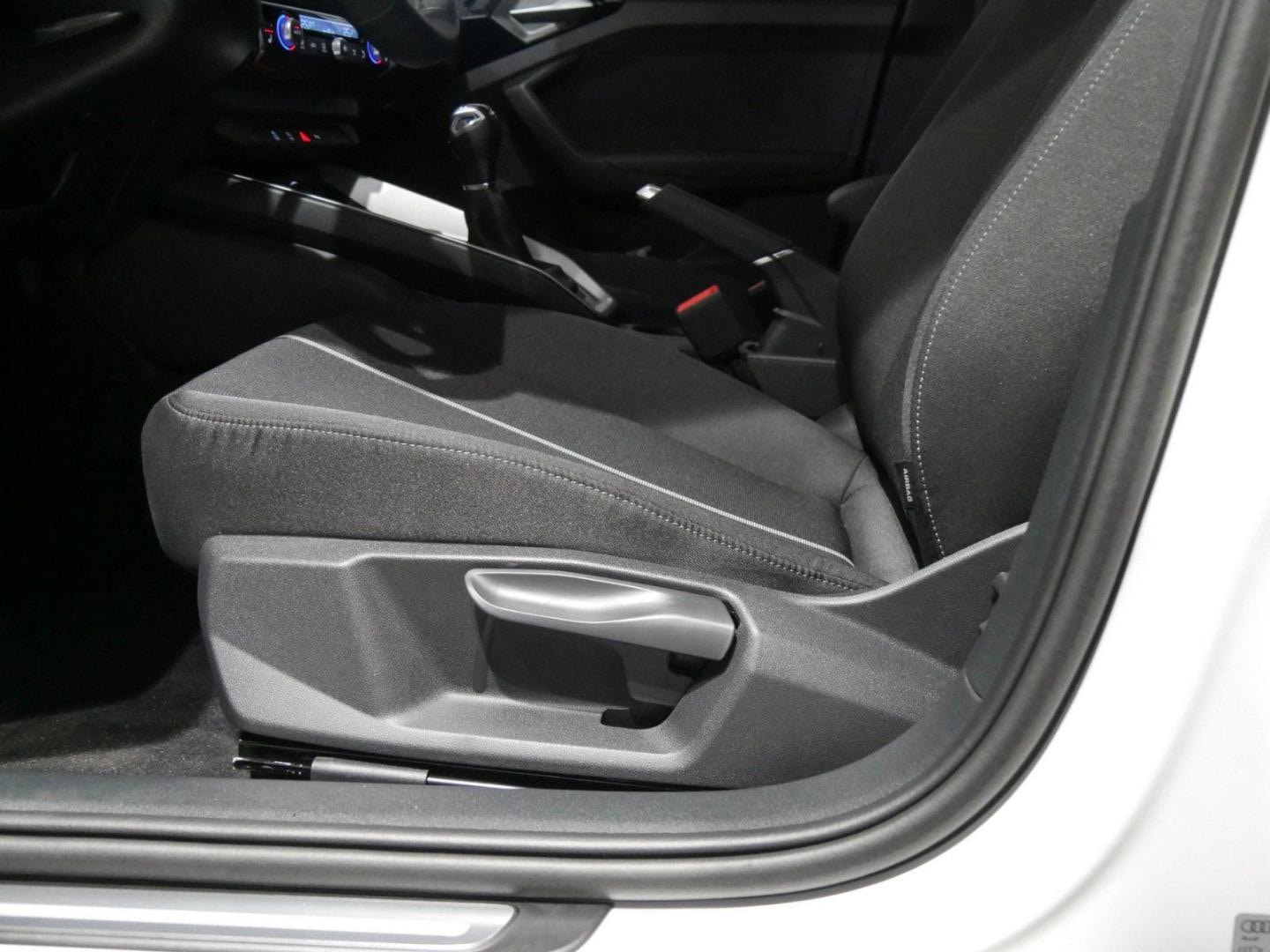 Bild über Audi A1 Sportback advanced 25 TFSI Schaltgetriebe - für weitere Informationen kontaktieren Sie den Audi Partner