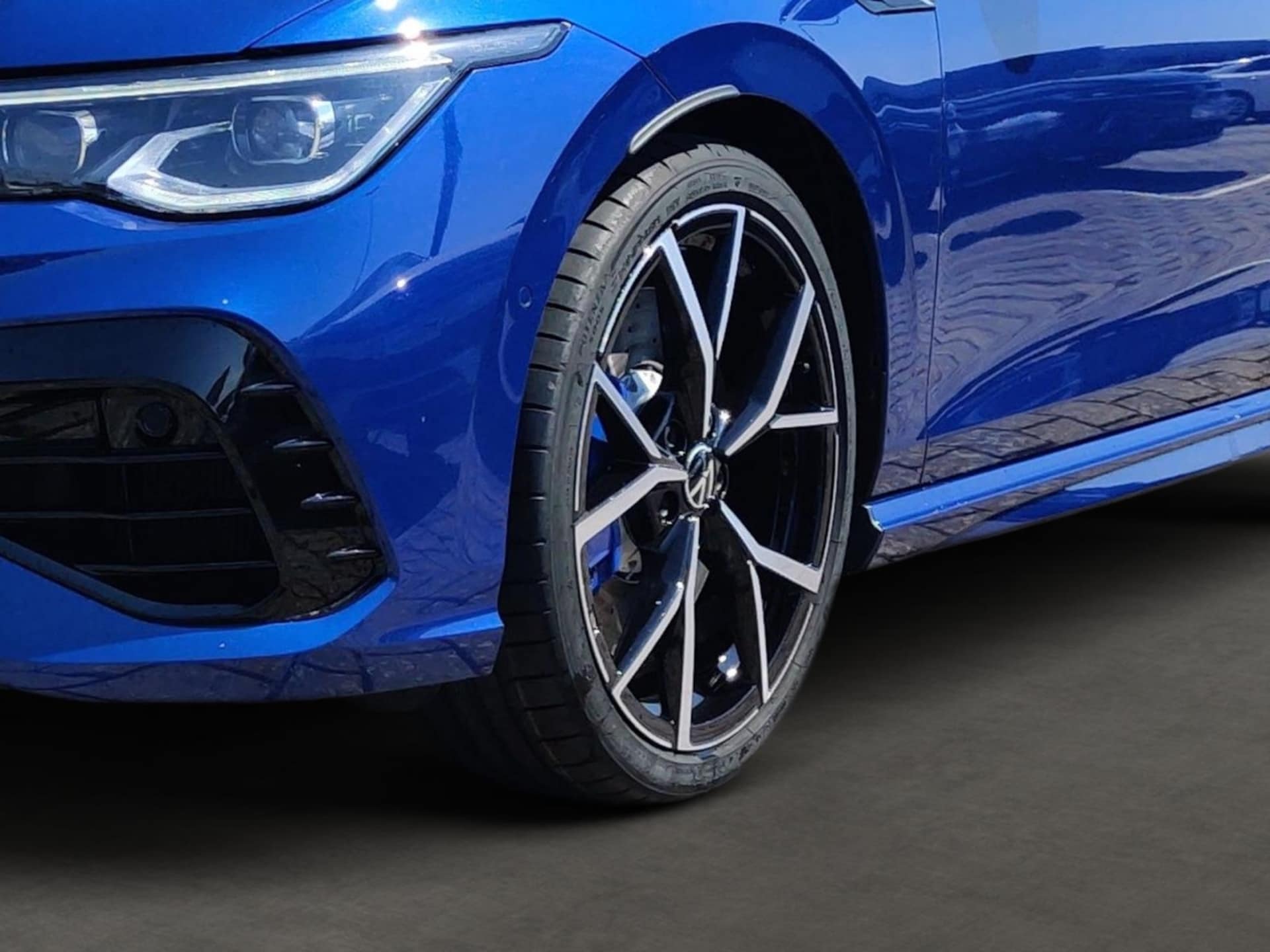 Volkswagen Golf R