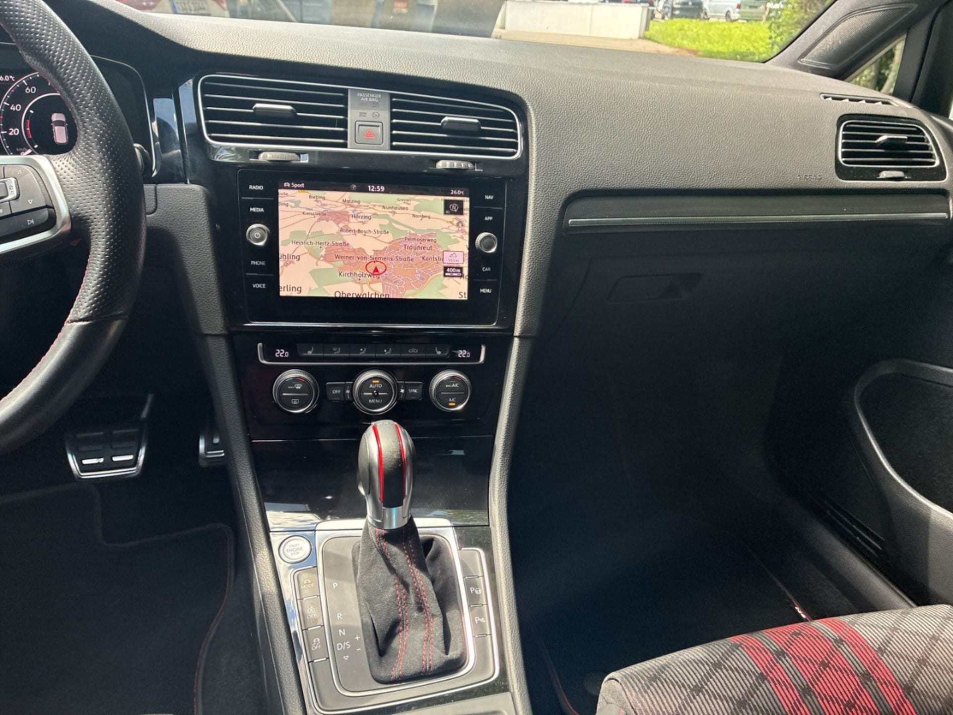 Volkswagen Golf GTI