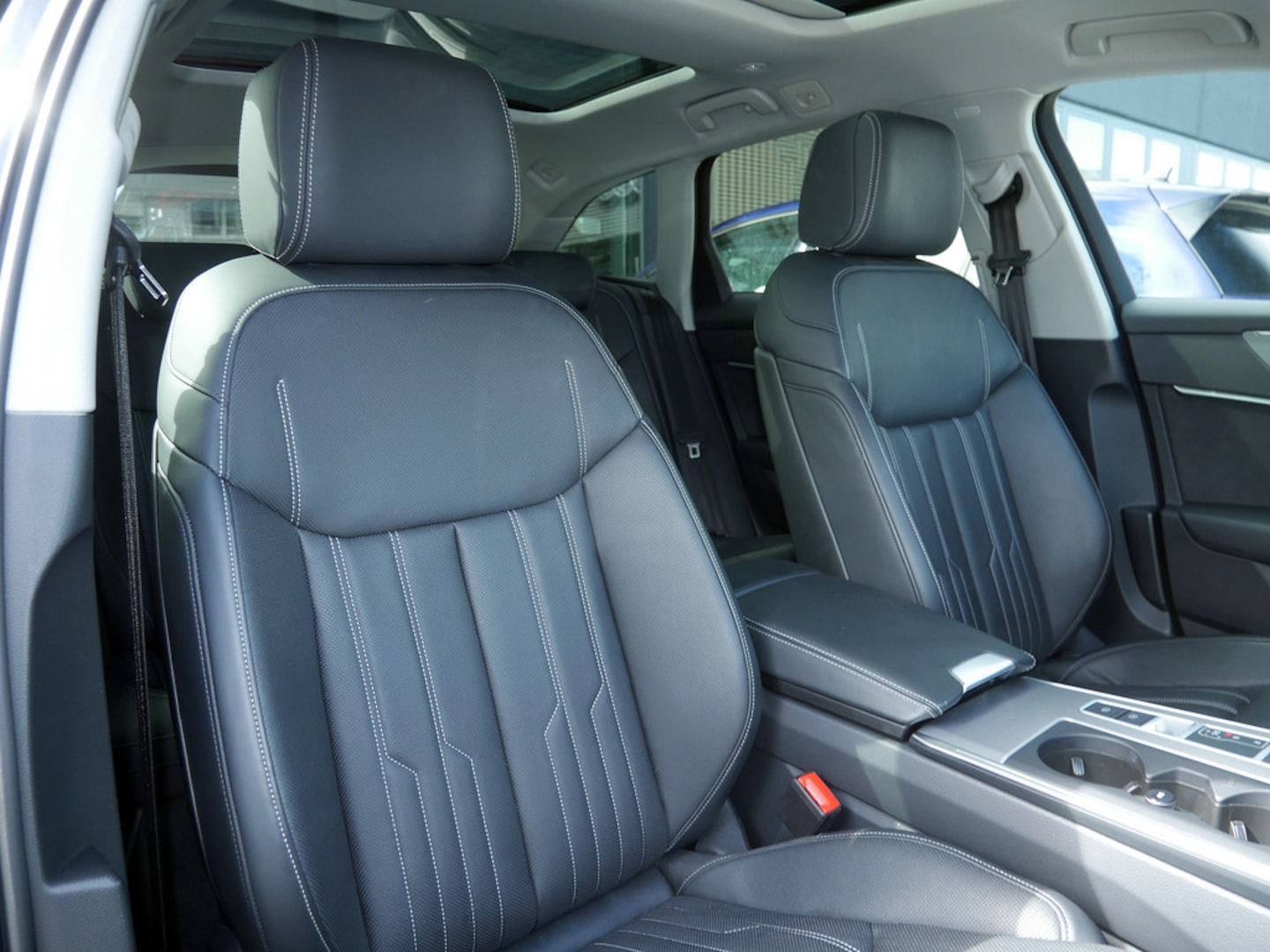 Bild über Audi S6 Avant TDI quattro tiptronic - für weitere Informationen kontaktieren Sie den Audi Partner