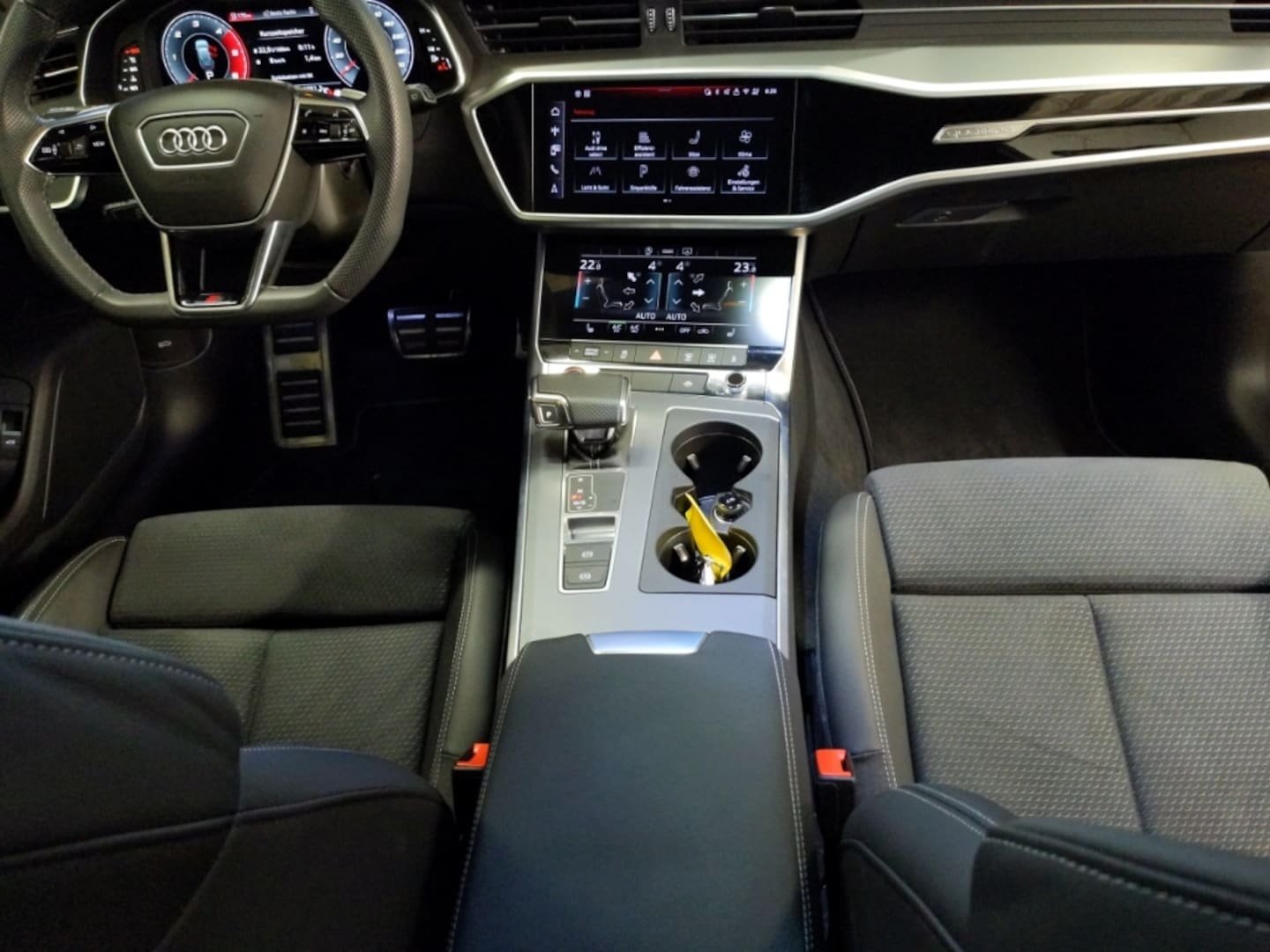 Bild über Audi S6 Avant TDI quattro tiptronic - für weitere Informationen kontaktieren Sie den Audi Partner