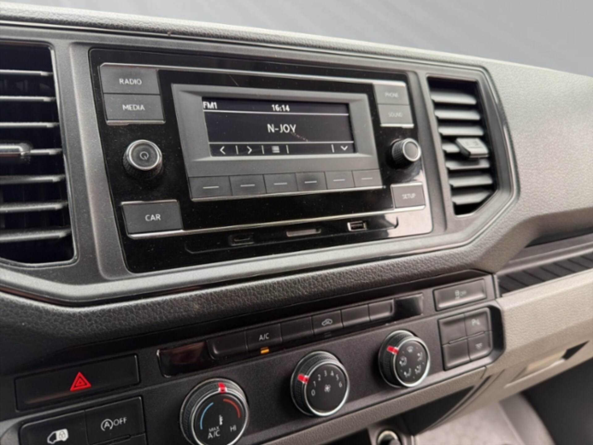 Volkswagen Crafter Kasten mittlerer Radstand