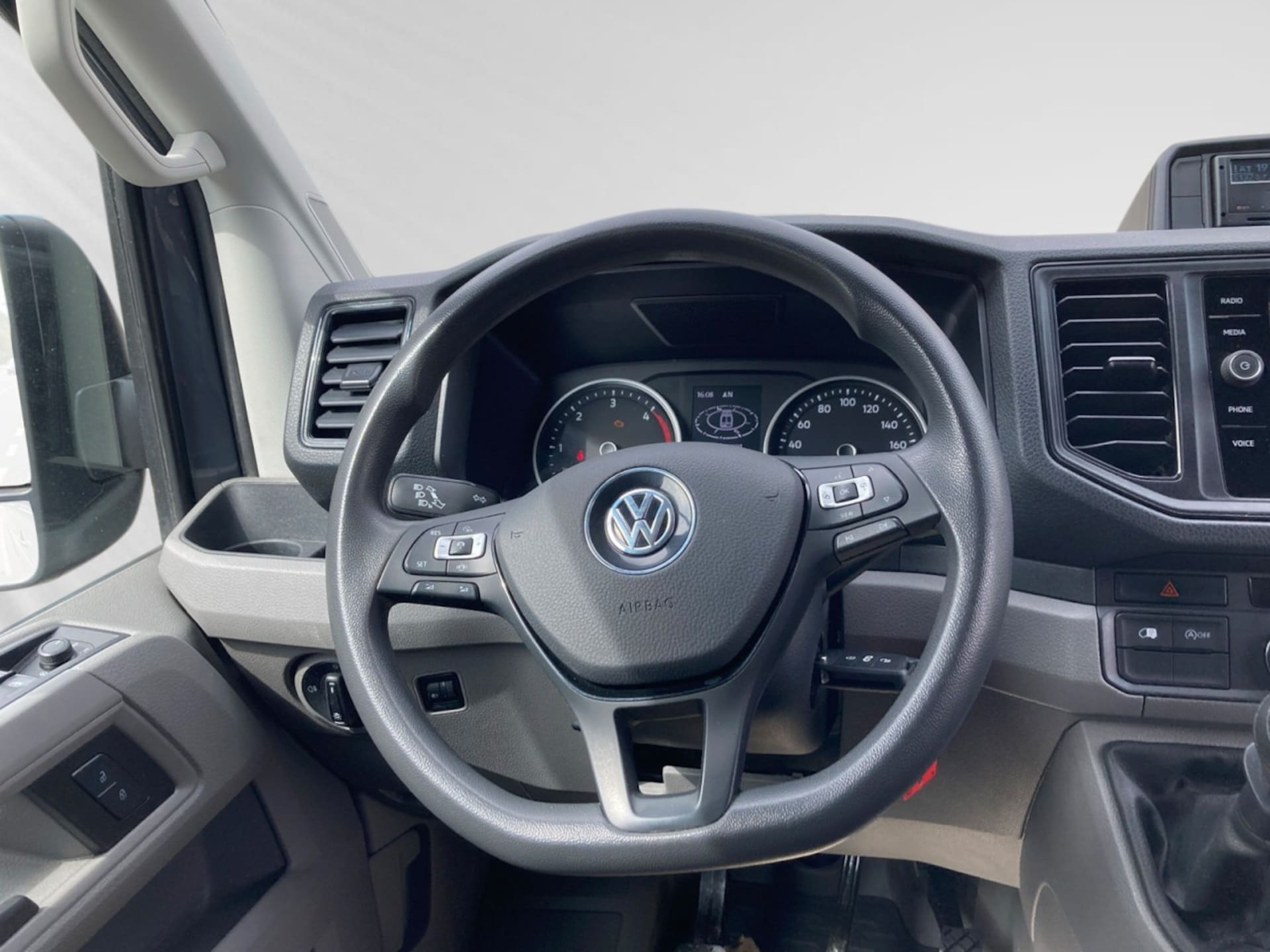 Volkswagen Crafter Kasten langer Radstand