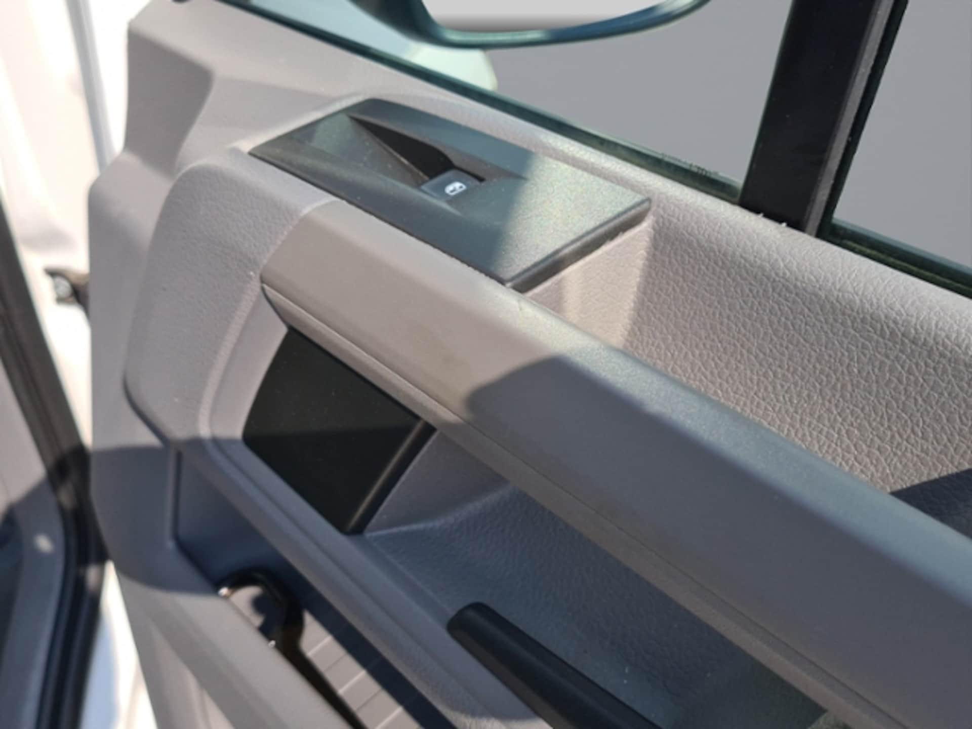 Volkswagen Crafter Kasten langer Radstand