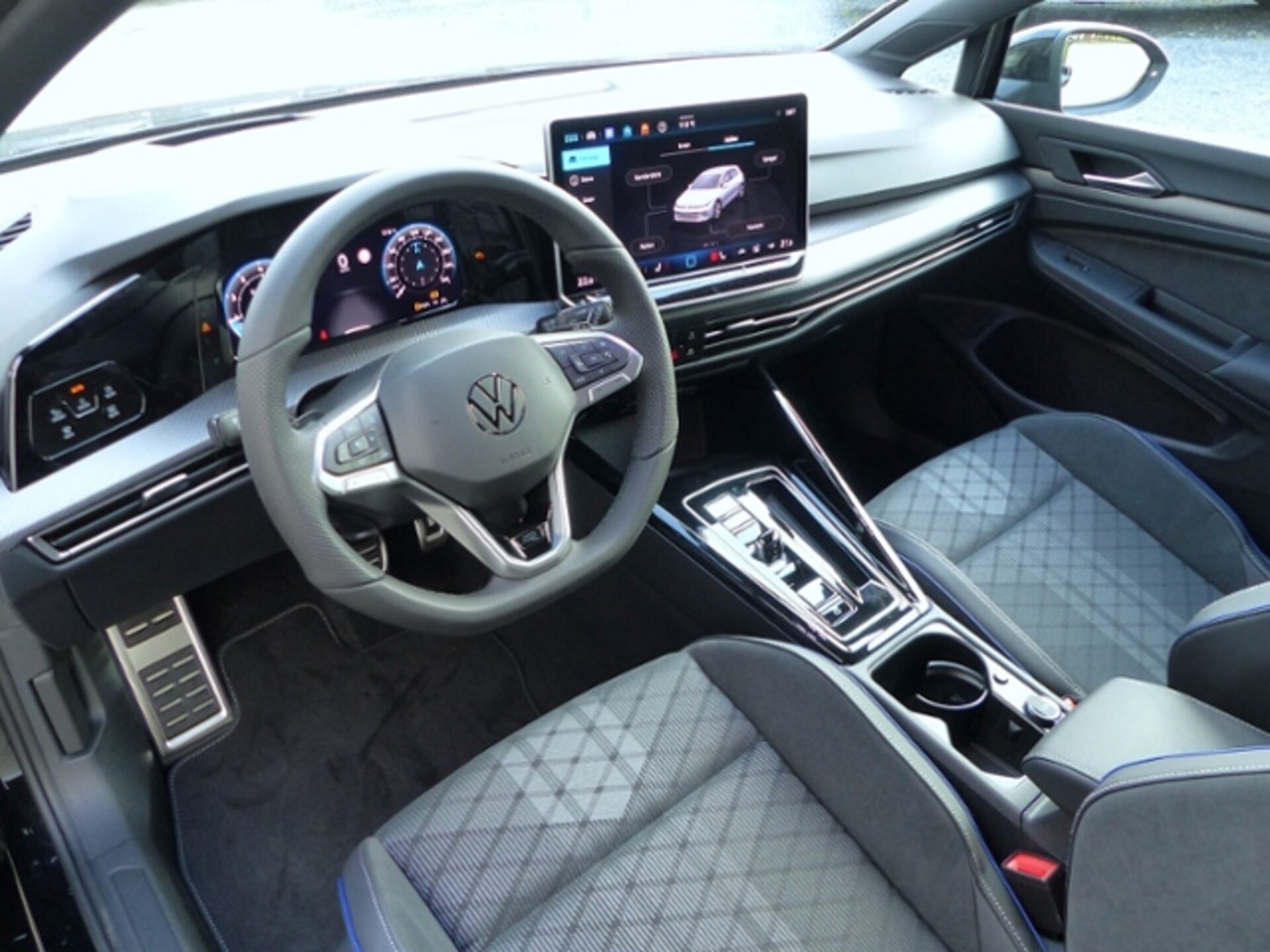 Volkswagen Golf R-Line