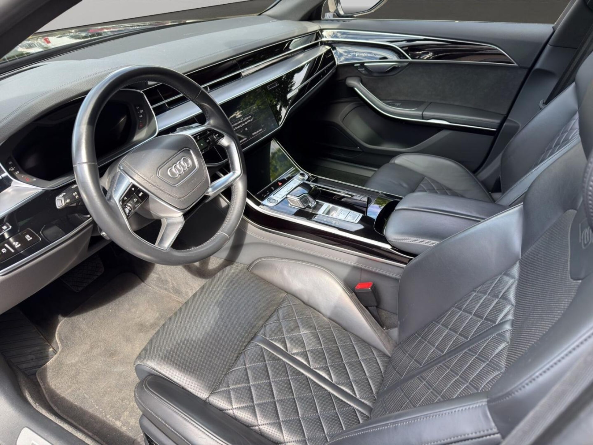 Audi A8 TFSI e