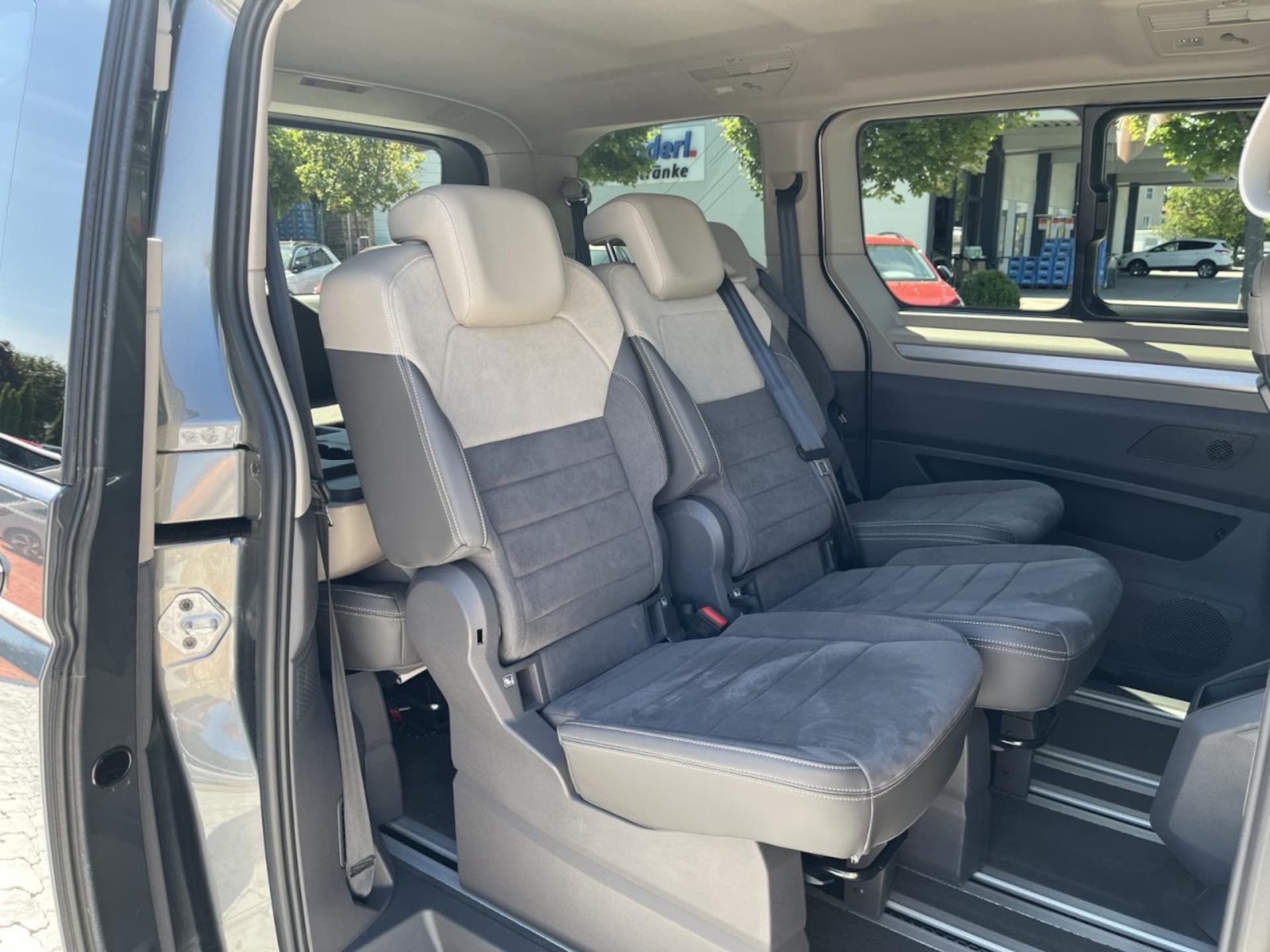 Volkswagen Multivan Life